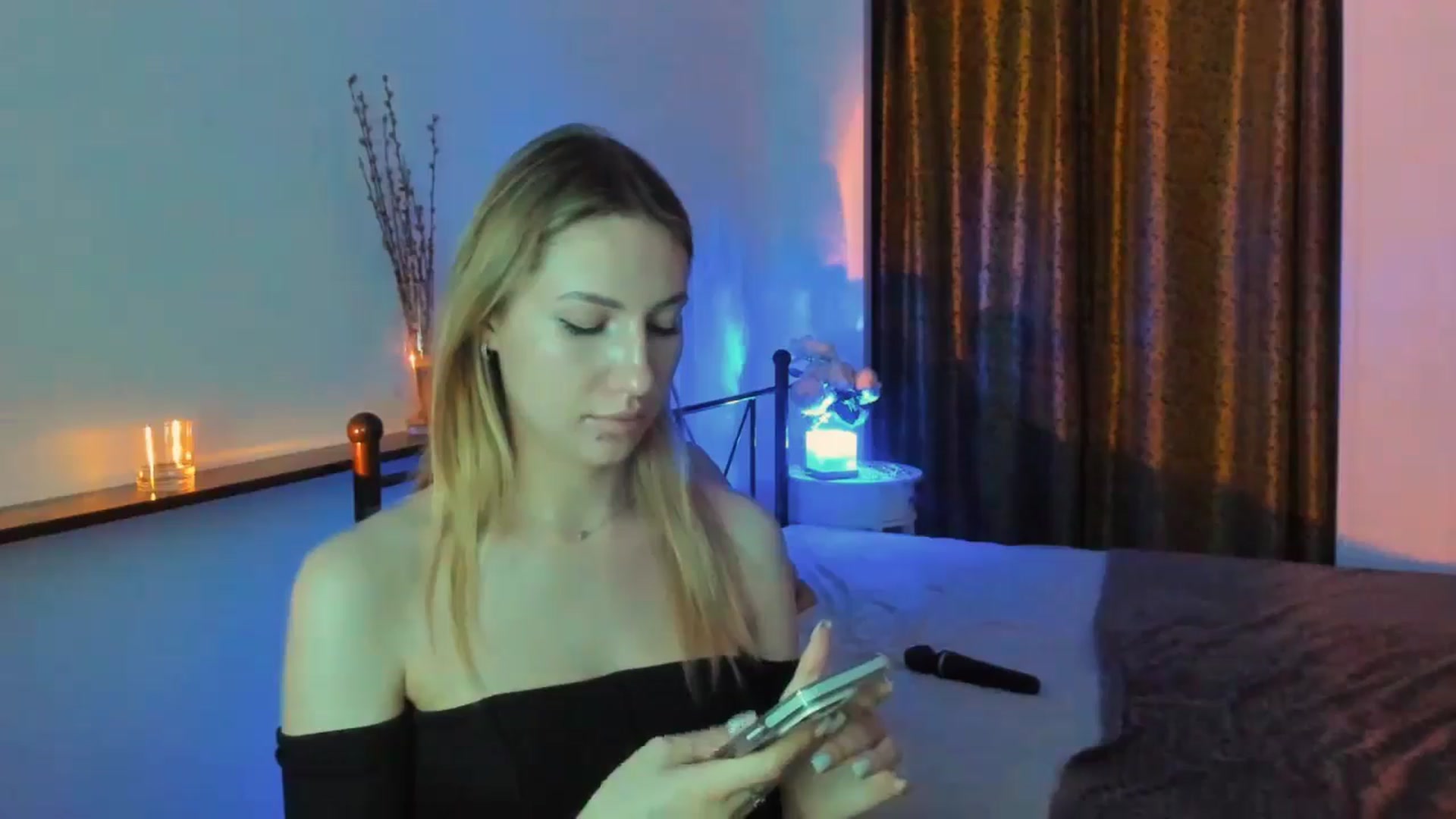 Gallery image thumbnail from LovelyGin's myfreecams stream on, 06/30/2025, 17:45 image 13 of 20
