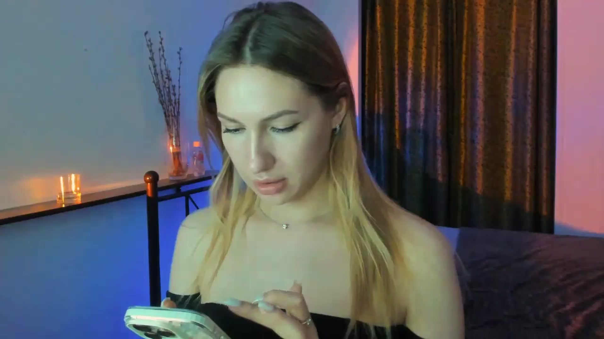 Gallery image thumbnail from LovelyGin's myfreecams stream on, 06/30/2025, 17:45 image 12 of 20