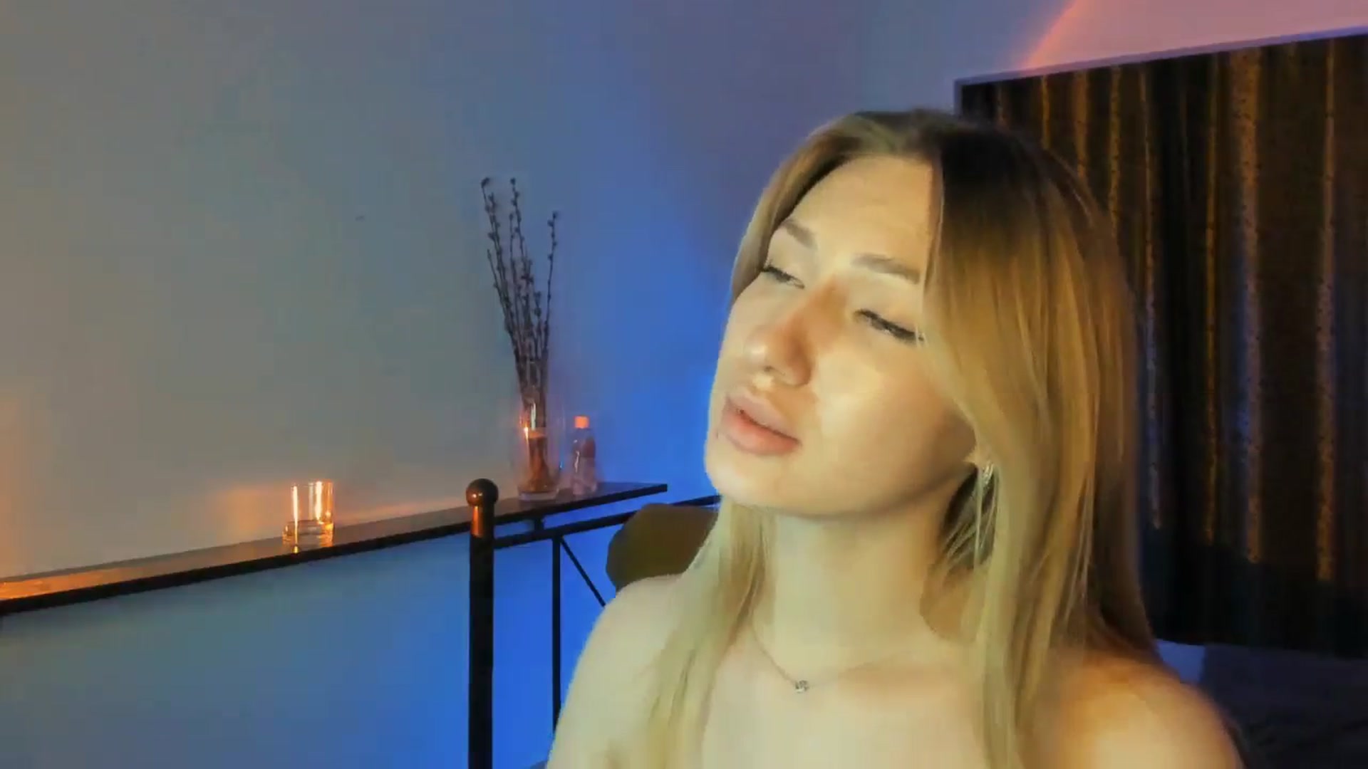 Gallery image thumbnail from LovelyGin's myfreecams stream on, 06/30/2025, 19:04 image 6 of 20