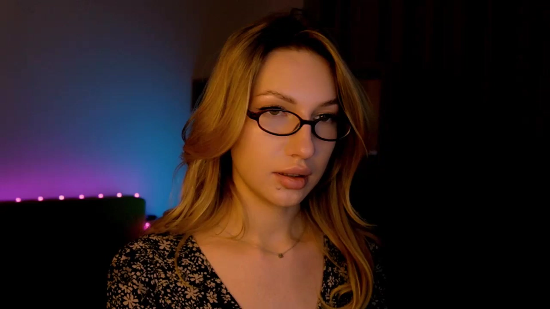 Gallery image thumbnail from LovelyGin's myfreecams stream on, 07/02/2025, 17:14 image 1 of 20
