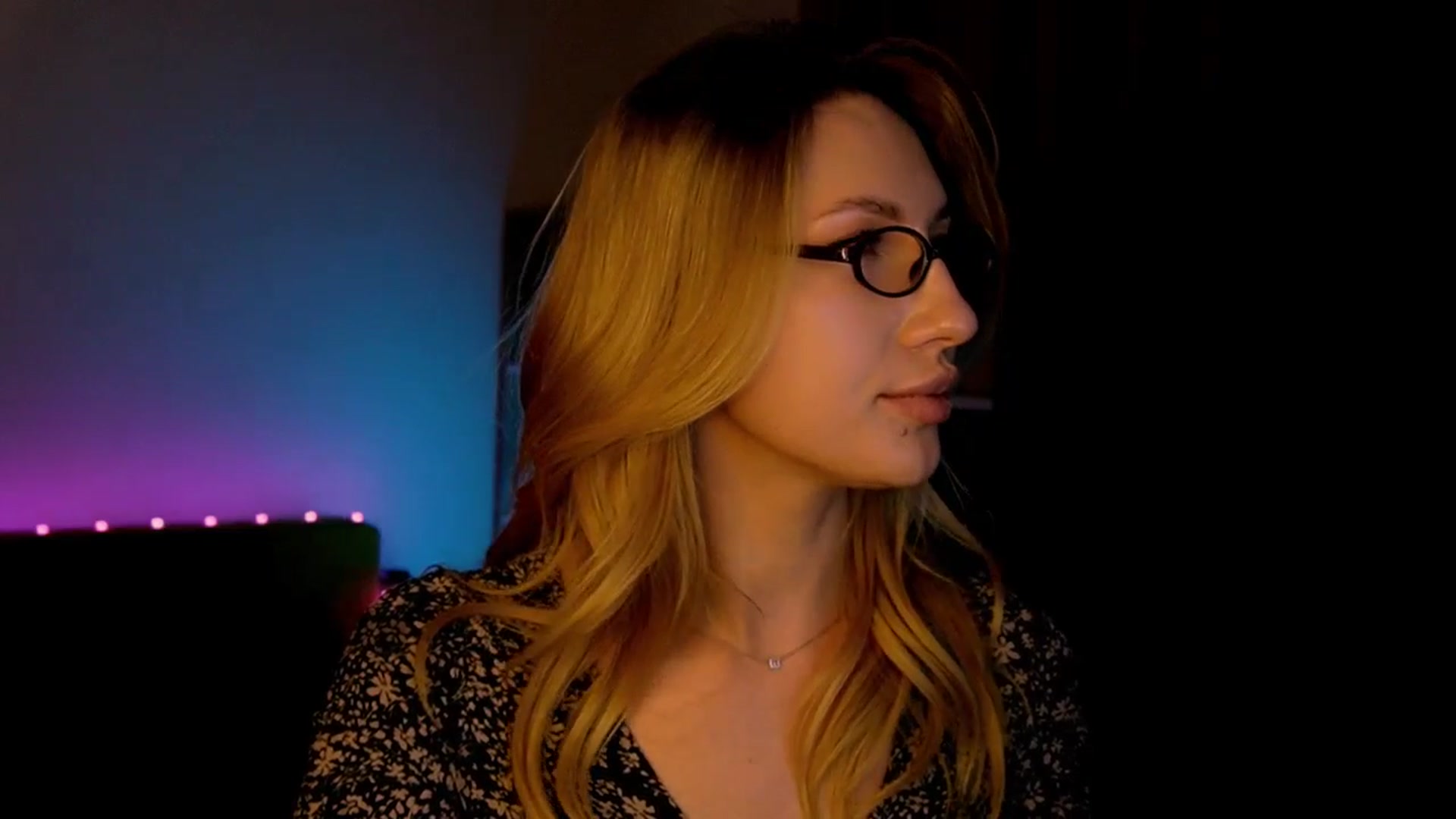 Gallery image thumbnail from LovelyGin's myfreecams stream on, 07/02/2025, 17:14 image 4 of 20