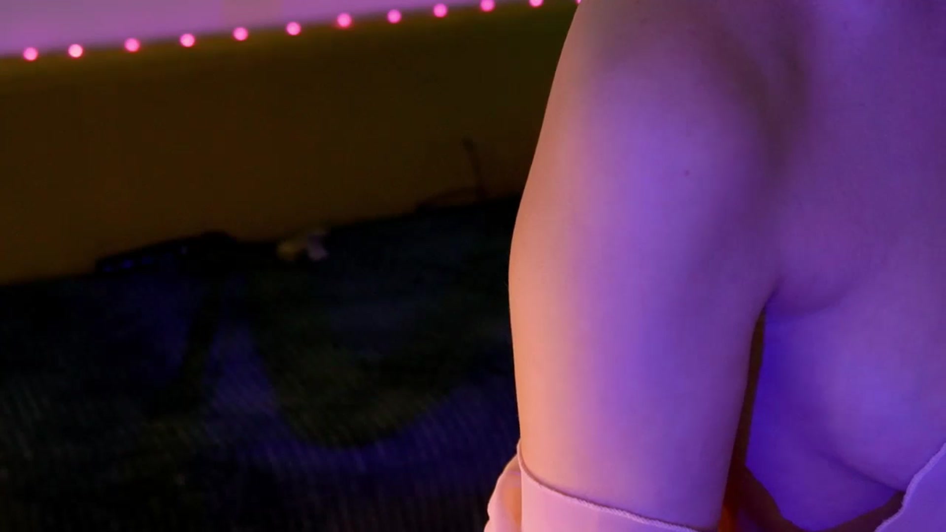 Gallery image thumbnail from LovelyGin's myfreecams stream on, 07/02/2025, 19:06 image 11 of 20