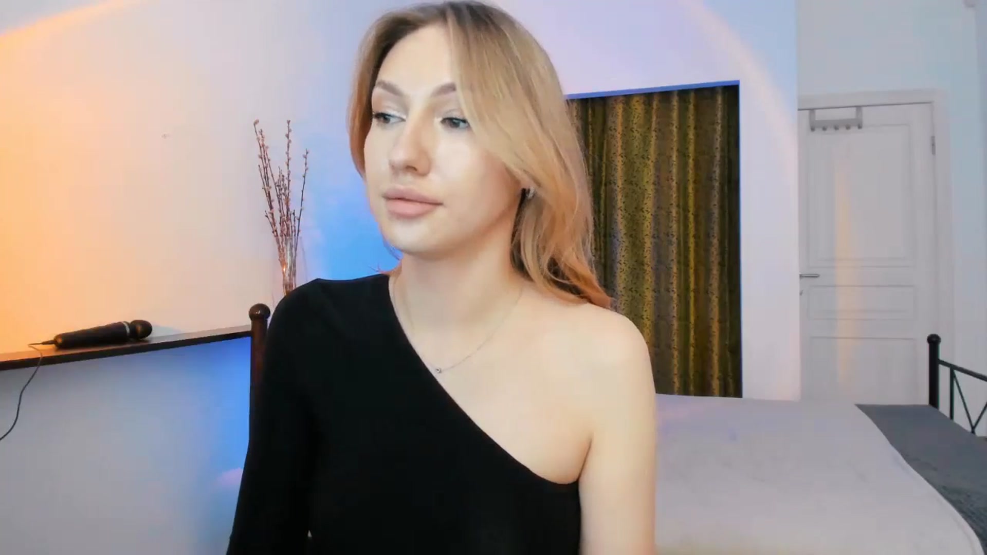Gallery image thumbnail from LovelyGin's myfreecams stream on, 07/08/2025, 15:50 image 18 of 20