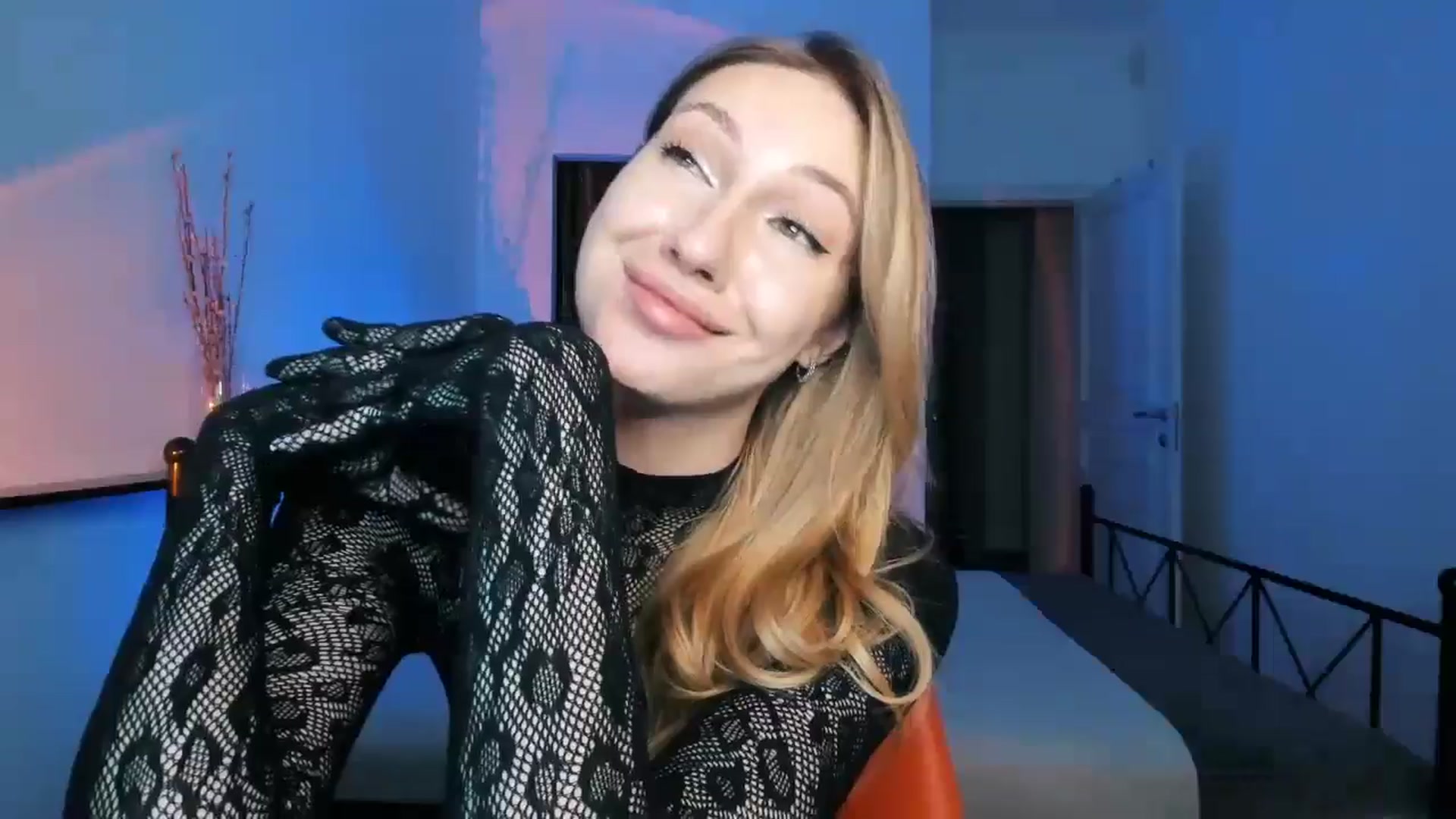 Gallery image thumbnail from LovelyGin's myfreecams stream on, 07/08/2025, 17:46 image 19 of 20
