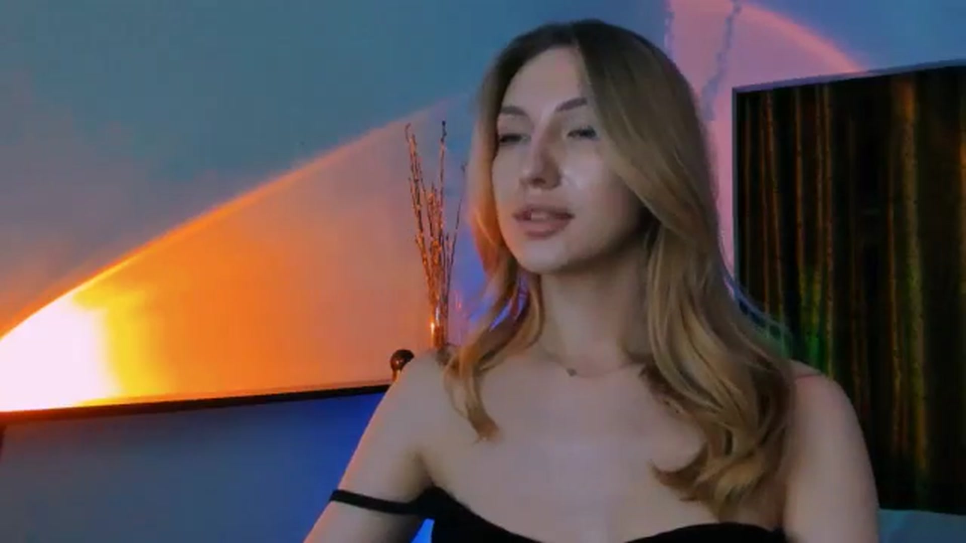 Gallery image thumbnail from LovelyGin's myfreecams stream on, 07/09/2025, 19:09 image 14 of 20