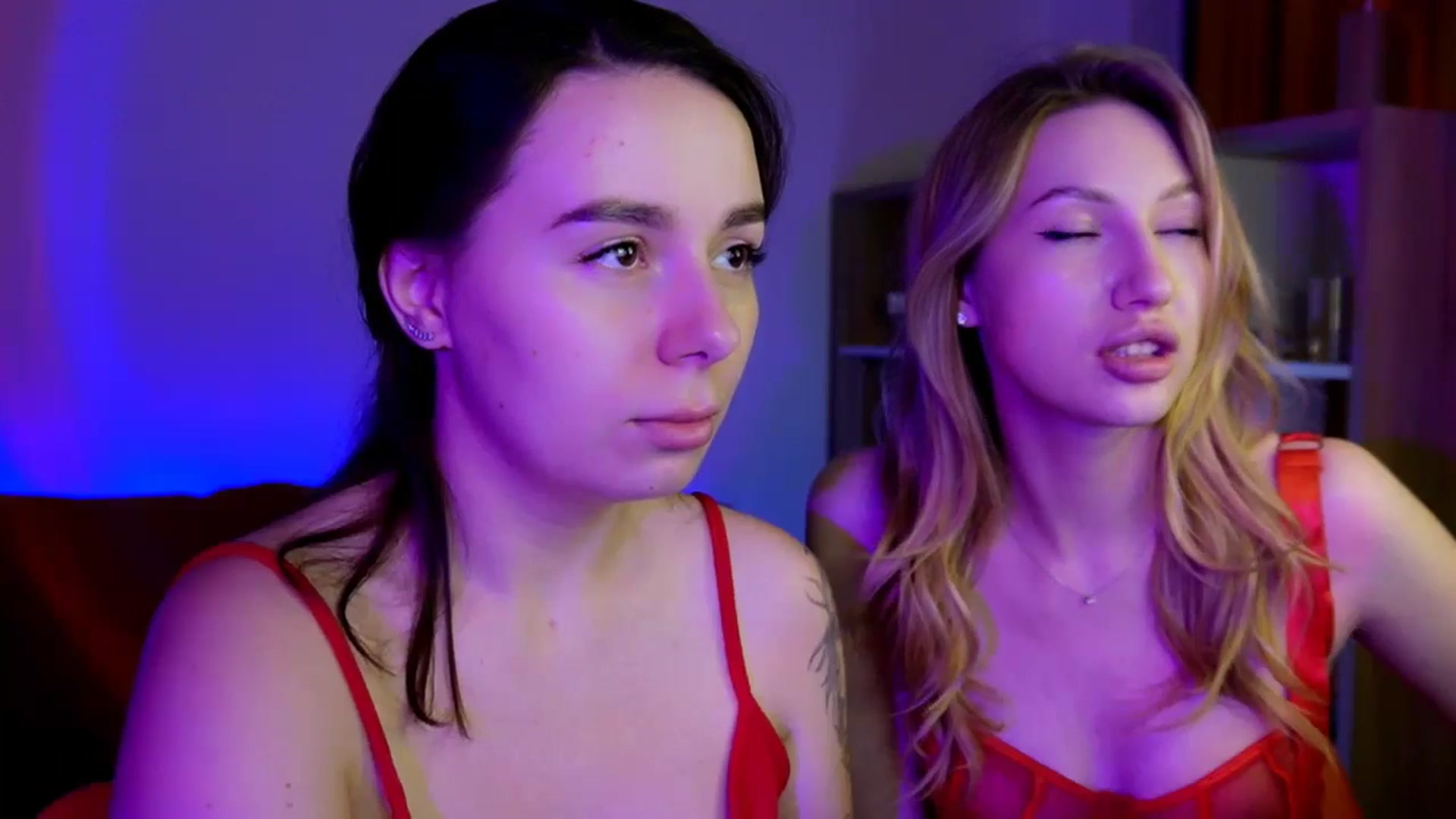 Gallery image thumbnail from LovelyGin's myfreecams stream on, 07/10/2025, 16:26 image 6 of 20