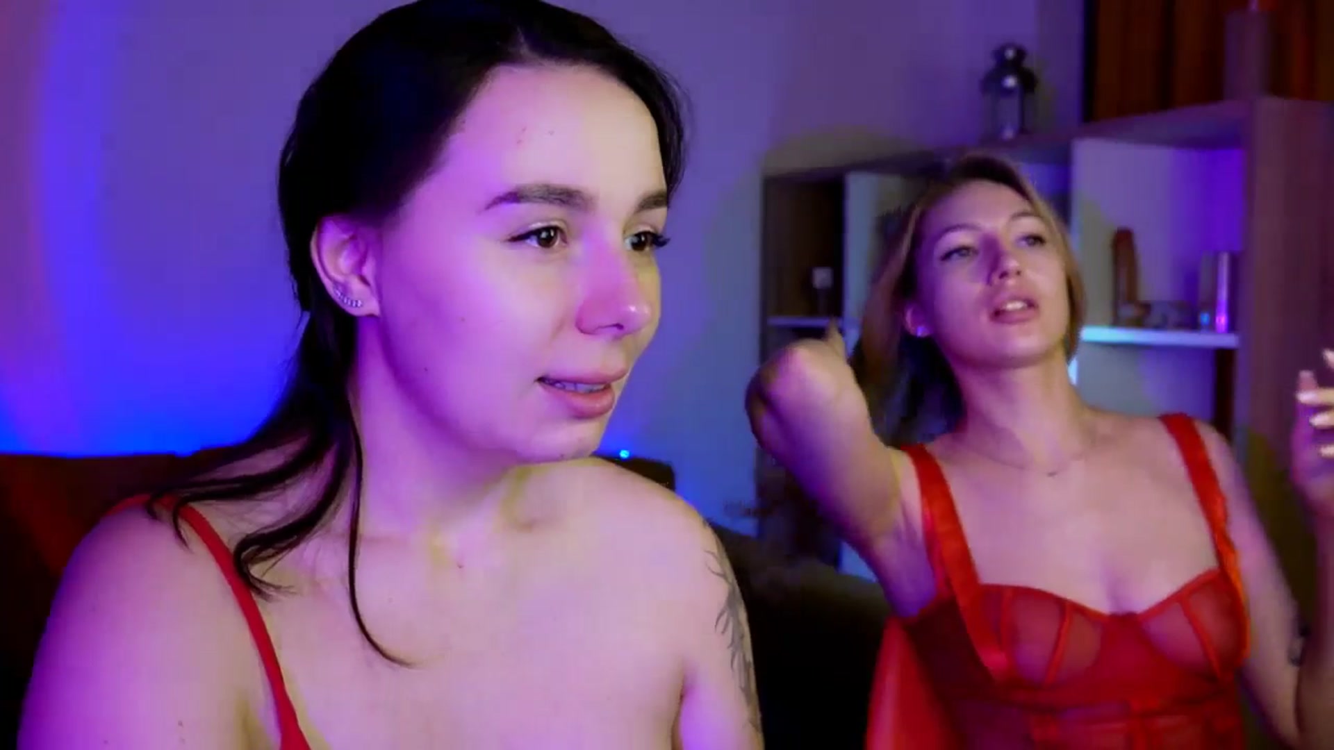 Gallery image thumbnail from LovelyGin's myfreecams stream on, 07/10/2025, 16:26 image 4 of 20