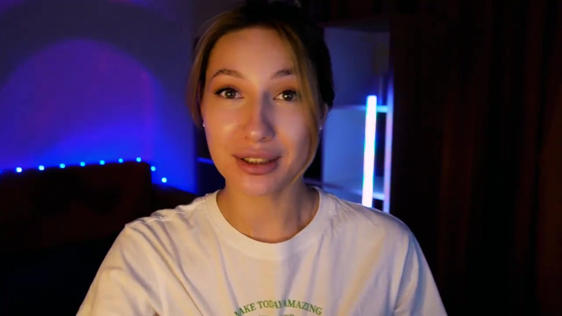 Gallery image thumbnail from LovelyGin's myfreecams stream on, 07/11/2025, 17:04 image 19 of 20