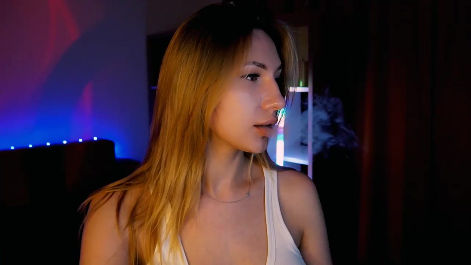 Gallery image thumbnail from LovelyGin's myfreecams stream on, 07/14/2025, 15:01 image 11 of 20