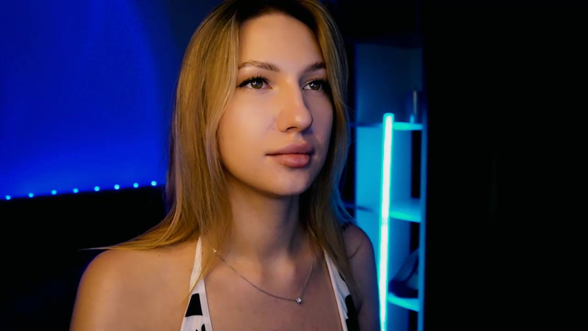 Gallery image thumbnail from LovelyGin's myfreecams stream on, 07/14/2025, 18:41 image 8 of 20