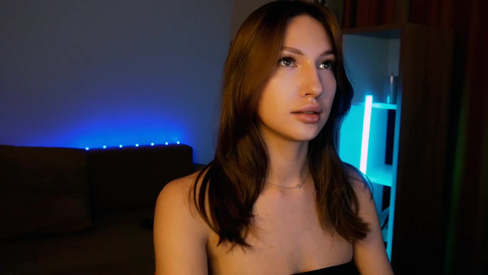 Gallery image thumbnail from LovelyGin's myfreecams stream on, 07/15/2025, 13:27 image 3 of 20