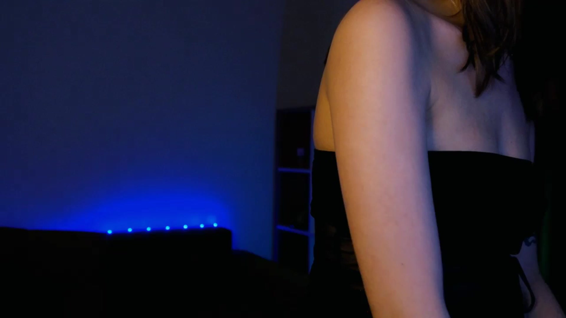 Gallery image thumbnail from LovelyGin's myfreecams stream on, 07/15/2025, 13:27 image 1 of 20