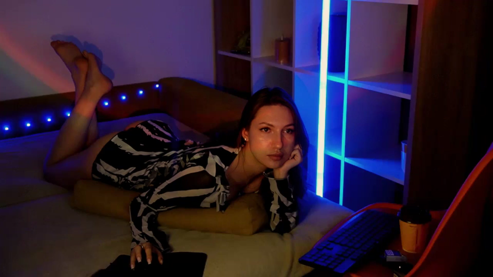 Gallery image thumbnail from LovelyGin's myfreecams stream on, 07/17/2025, 18:43 image 6 of 20