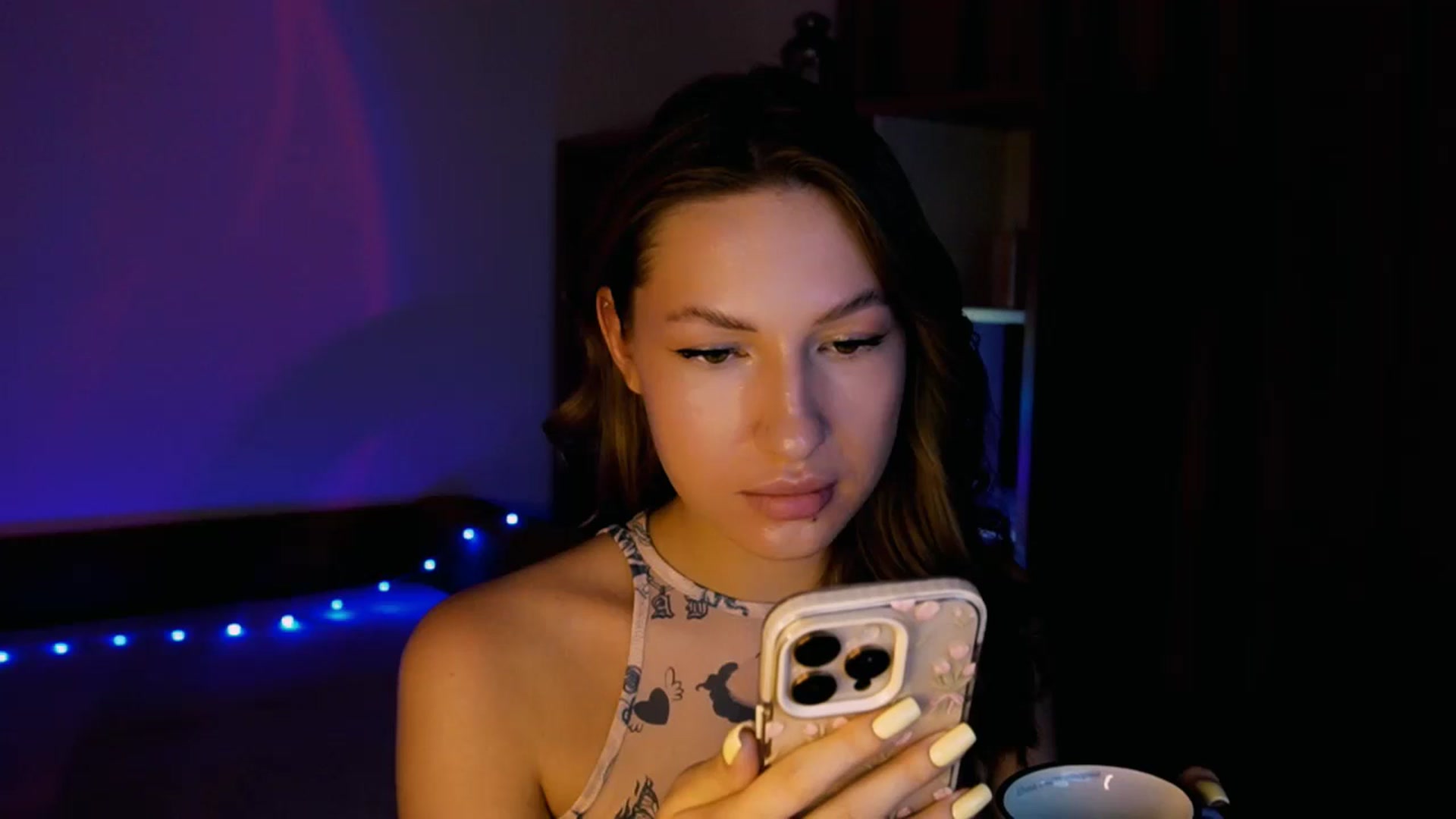 Gallery image thumbnail from LovelyGin's myfreecams stream on, 07/29/2025, 13:16 image 15 of 20