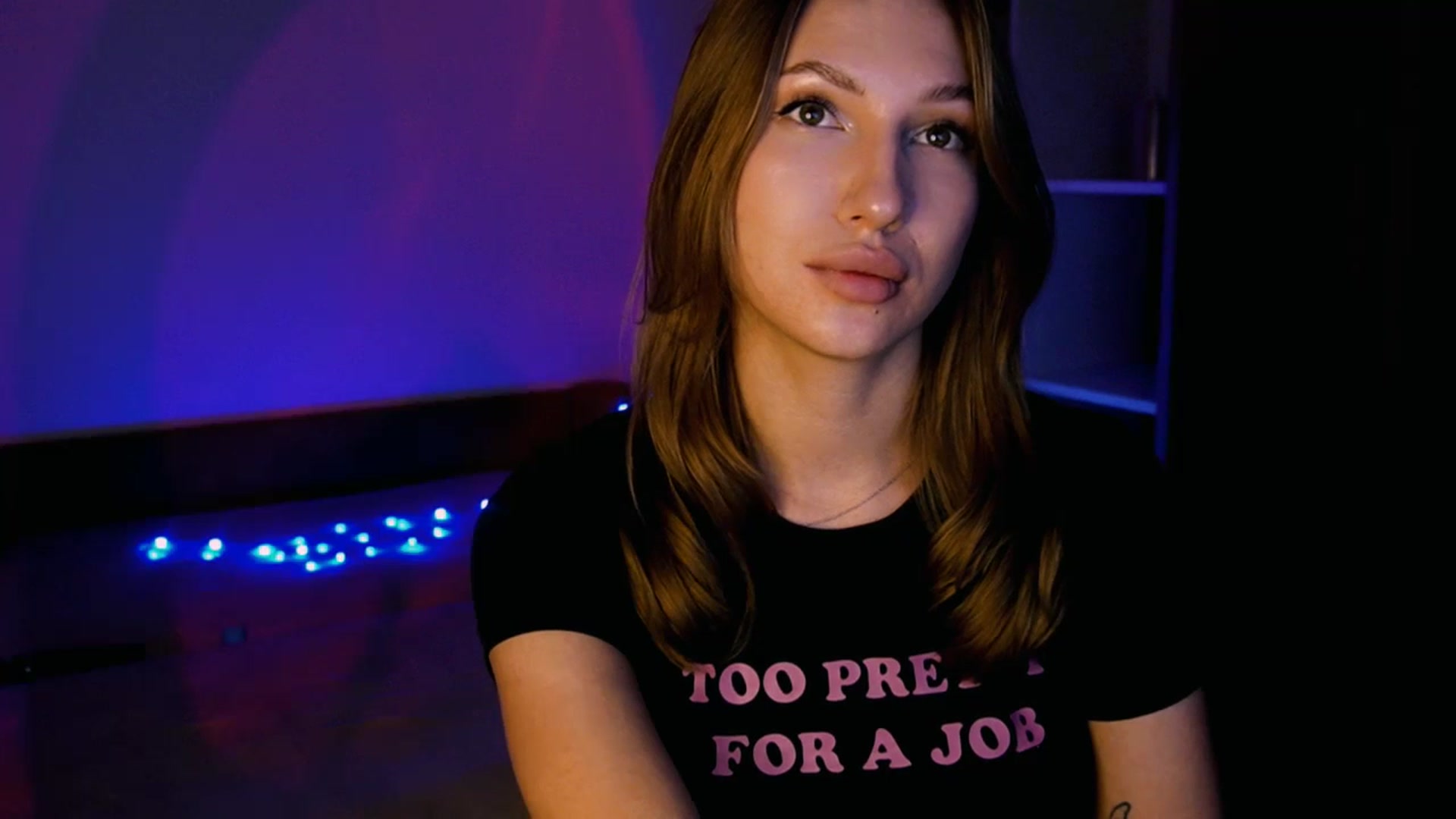 Gallery image thumbnail from LovelyGin's myfreecams stream on, 07/30/2025, 18:17 image 3 of 20