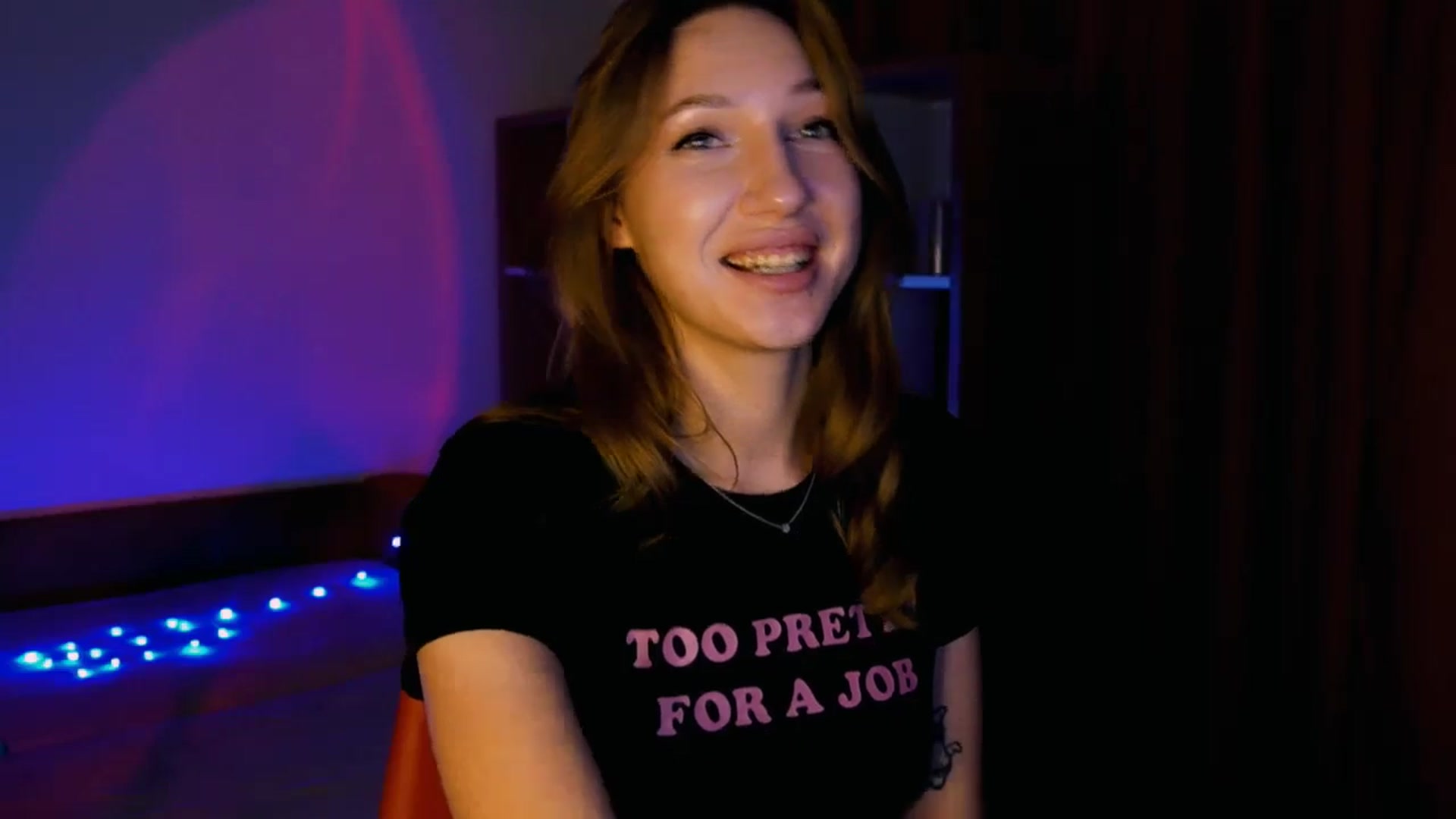 Gallery image thumbnail from LovelyGin's myfreecams stream on, 07/30/2025, 18:17 image 12 of 20