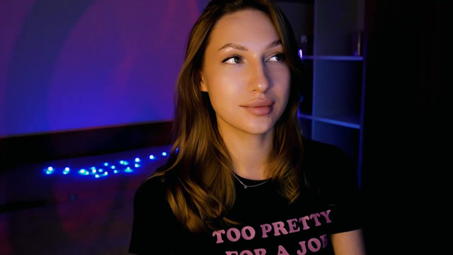 Gallery image thumbnail from LovelyGin's myfreecams stream on, 07/30/2025, 18:17 image 6 of 20