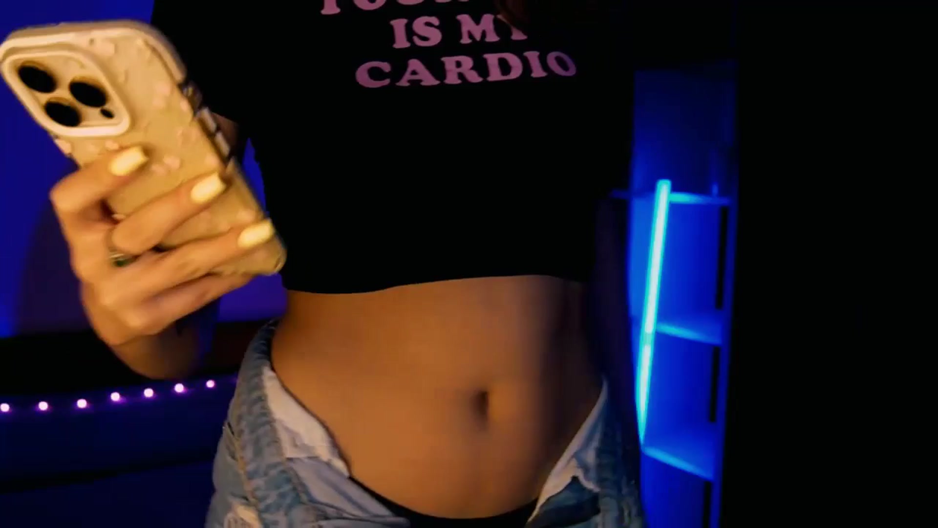 Gallery image thumbnail from LovelyGin's myfreecams stream on, 08/01/2025, 17:50 image 1 of 20