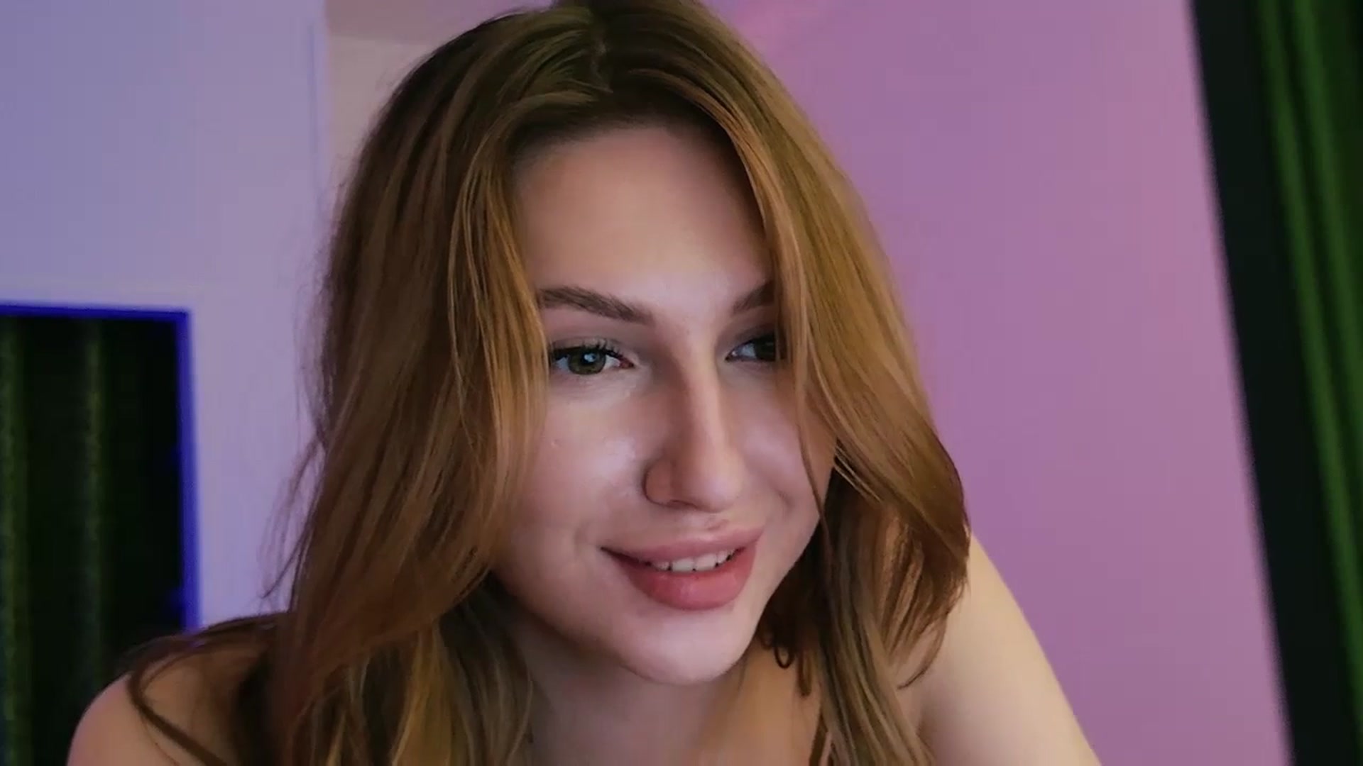 Gallery image thumbnail from LovelyGin's myfreecams stream on, 08/06/2025, 15:04 image 13 of 20