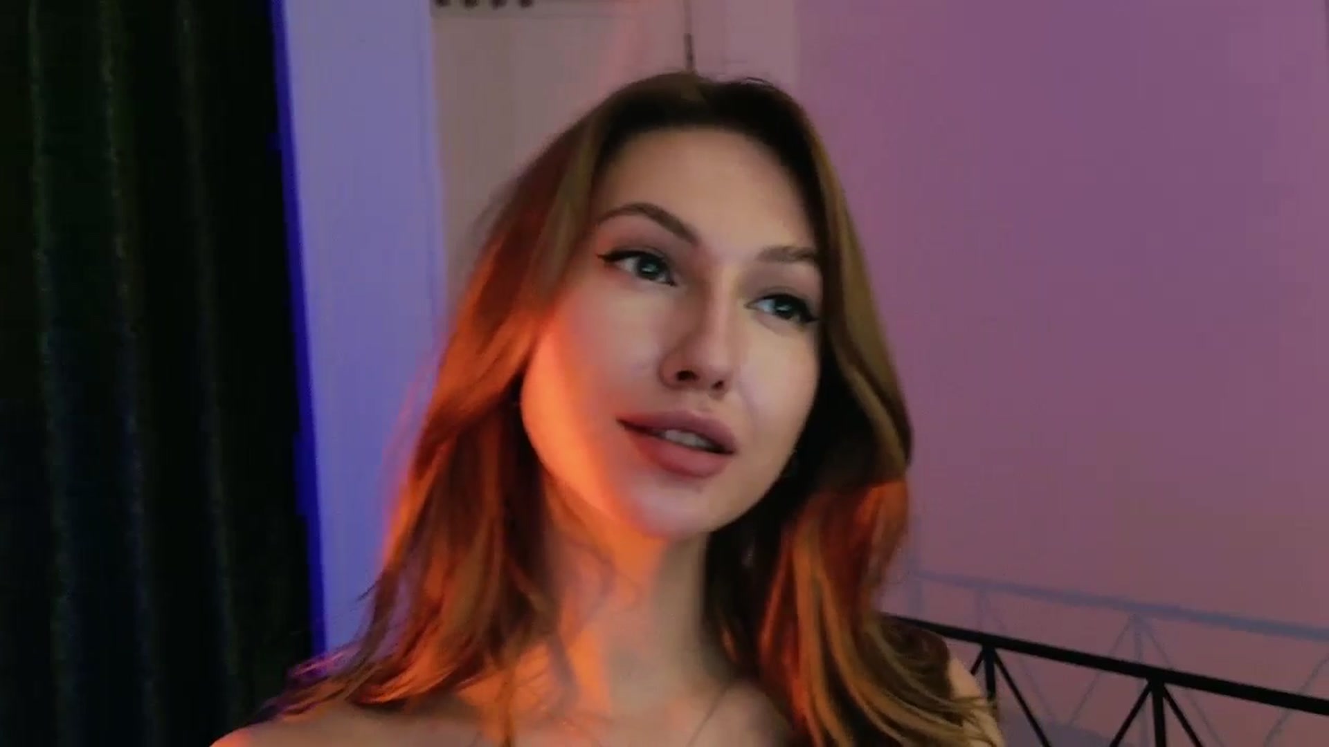 Gallery image thumbnail from LovelyGin's myfreecams stream on, 08/06/2025, 15:04 image 17 of 20