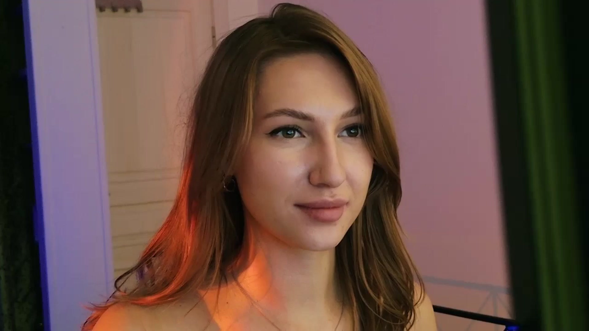 Gallery image thumbnail from LovelyGin's myfreecams stream on, 08/06/2025, 15:04 image 1 of 20