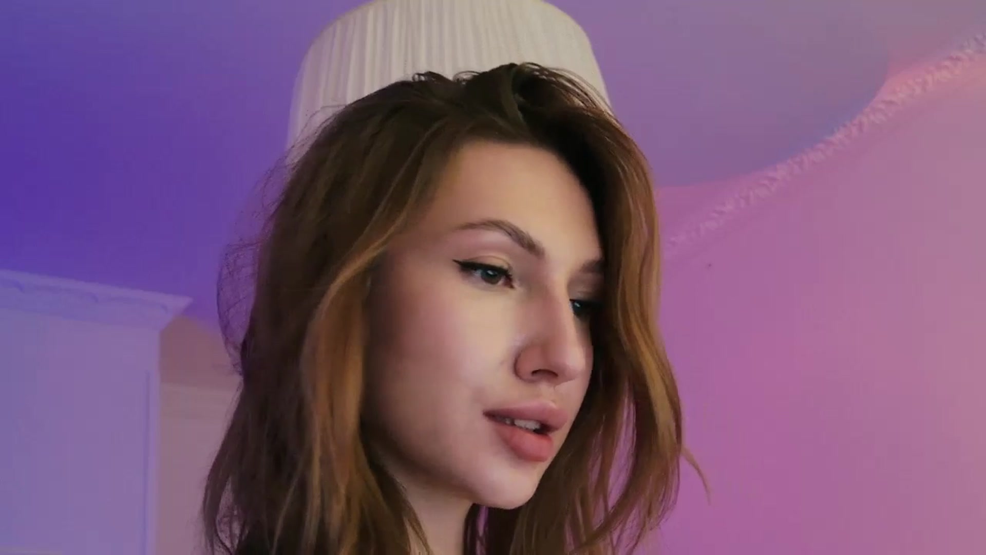 Gallery image thumbnail from LovelyGin's myfreecams stream on, 08/06/2025, 15:31 image 12 of 20