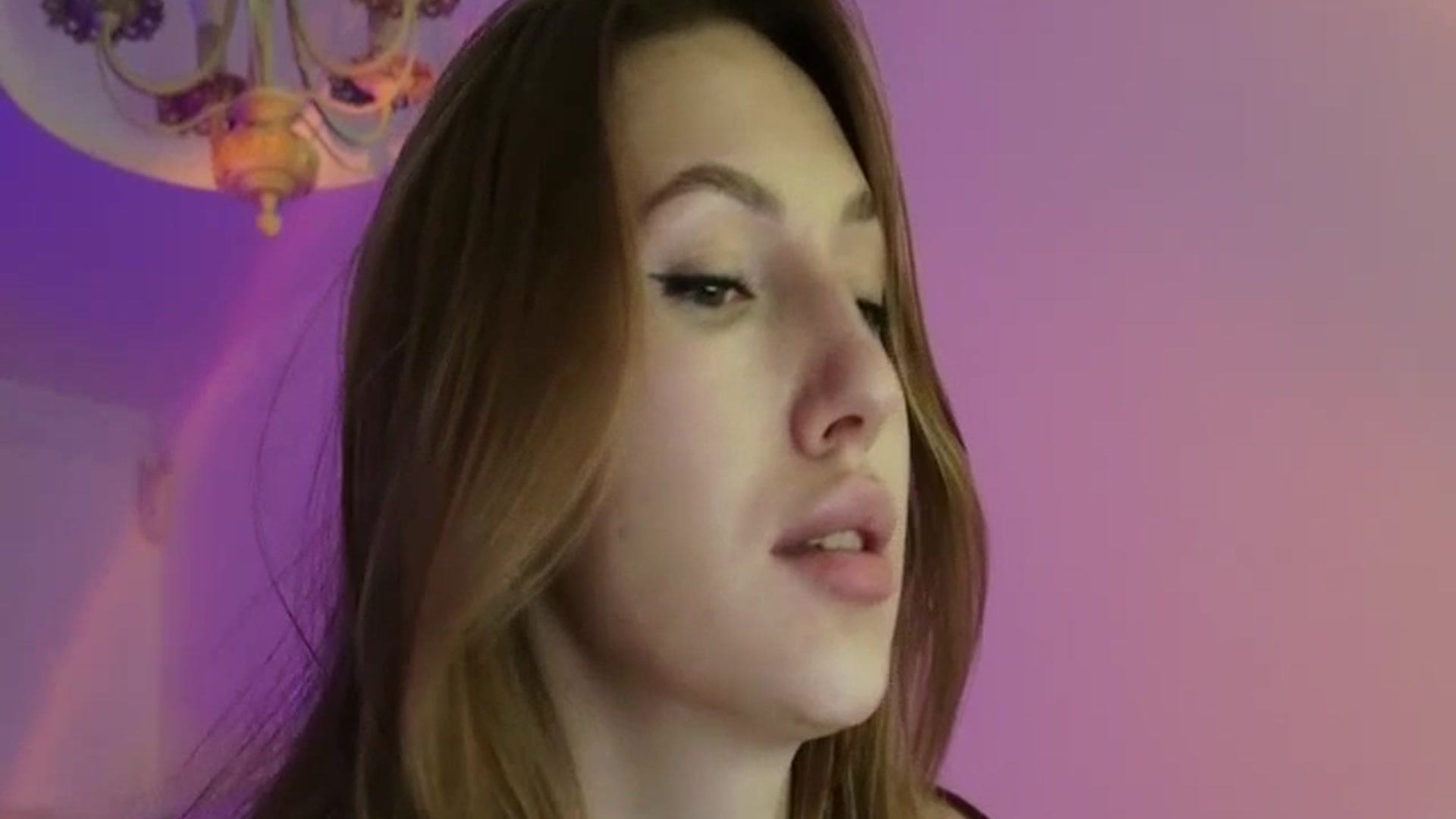 Gallery image thumbnail from LovelyGin's myfreecams stream on, 08/06/2025, 19:26 image 2 of 20