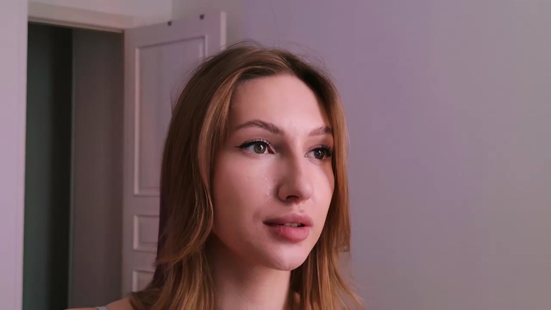 Gallery image thumbnail from LovelyGin's myfreecams stream on, 08/07/2025, 12:21 image 9 of 20
