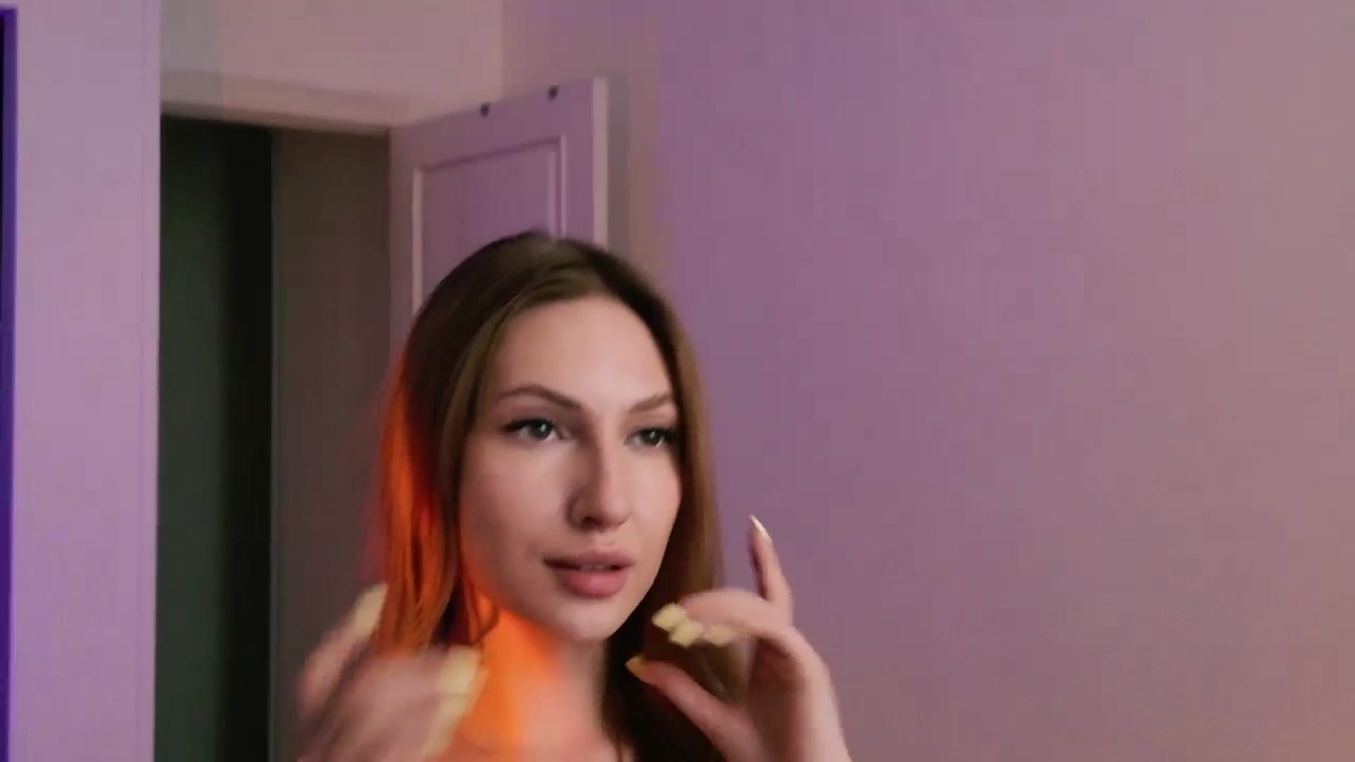 Gallery image thumbnail from LovelyGin's myfreecams stream on, 08/07/2025, 15:19 image 14 of 20