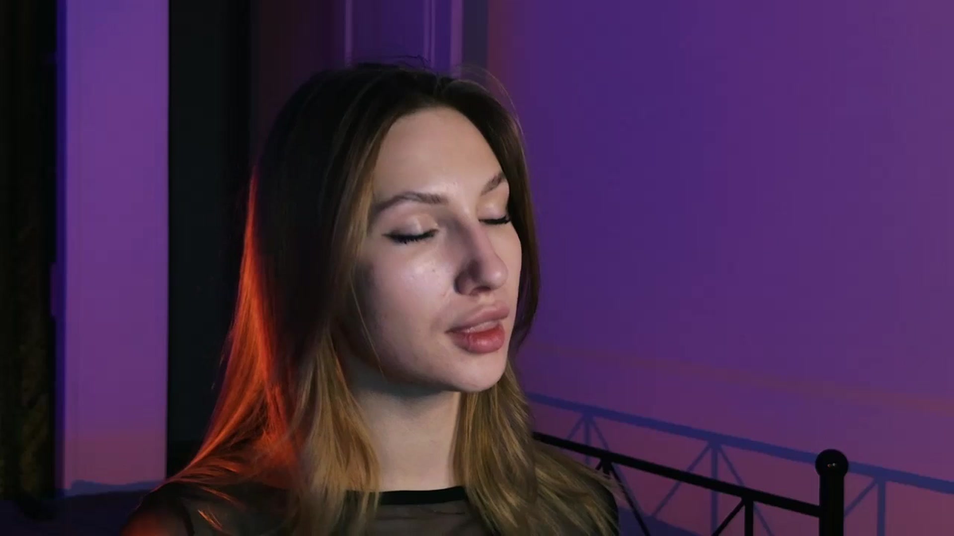 Gallery image thumbnail from LovelyGin's myfreecams stream on, 08/07/2025, 17:44 image 12 of 20