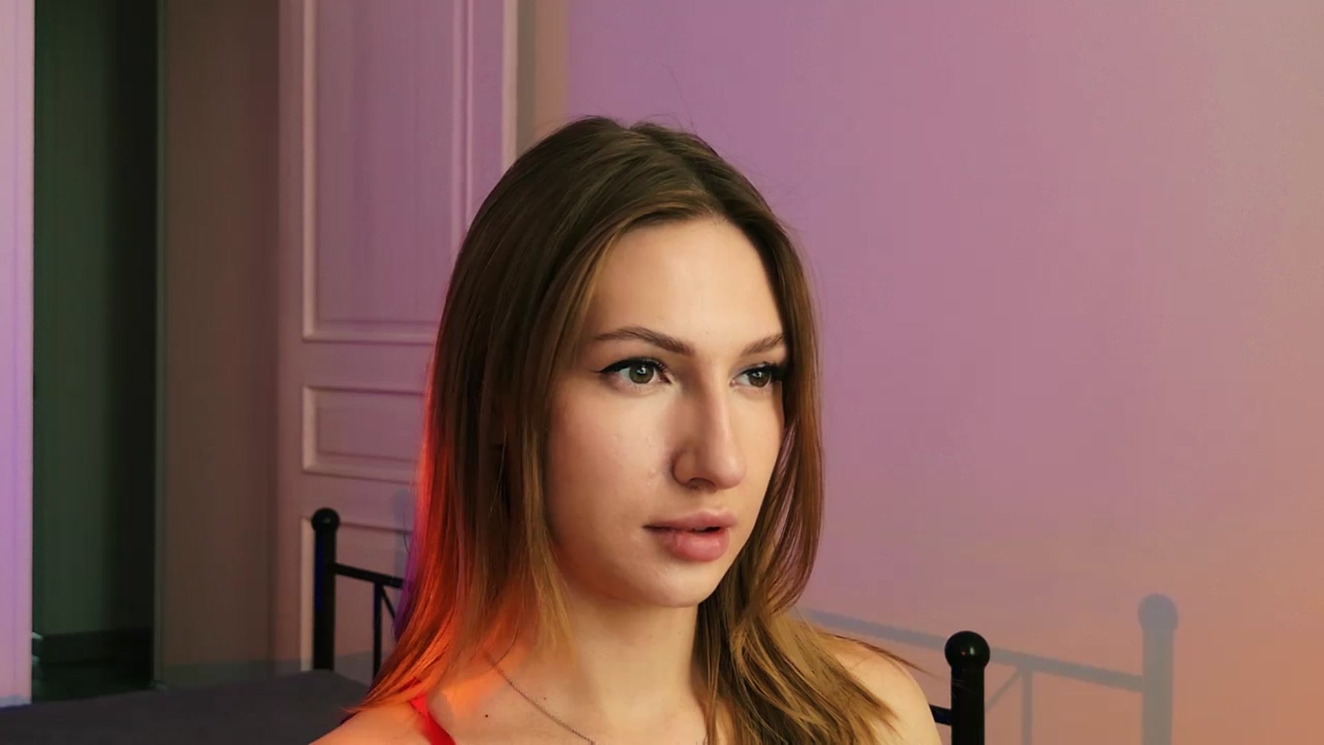 Gallery image thumbnail from LovelyGin's myfreecams stream on, 08/08/2025, 16:47 image 7 of 20