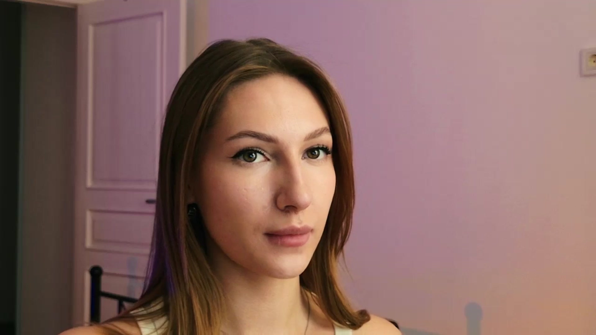 Gallery image thumbnail from LovelyGin's myfreecams stream on, 08/08/2025, 16:47 image 3 of 20