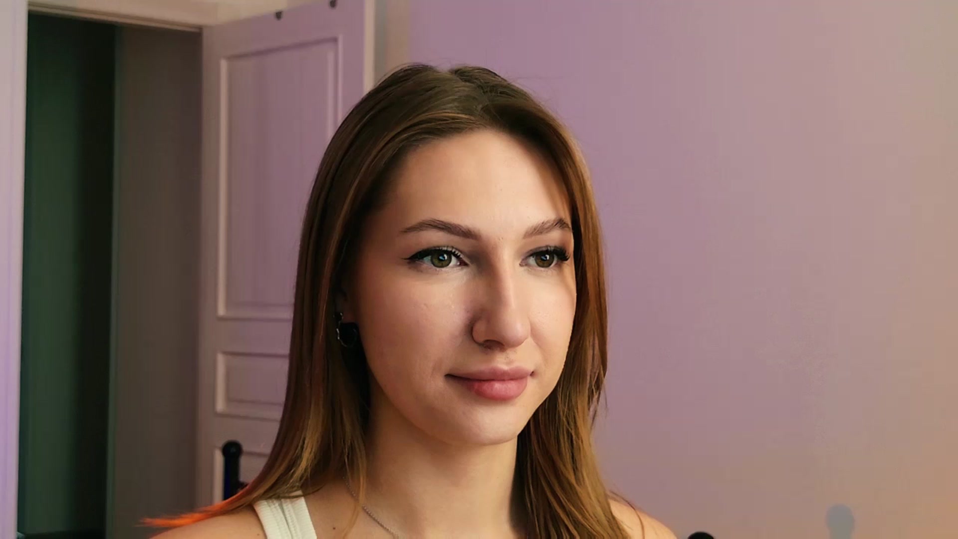 Gallery image thumbnail from LovelyGin's myfreecams stream on, 08/08/2025, 16:47 image 1 of 20