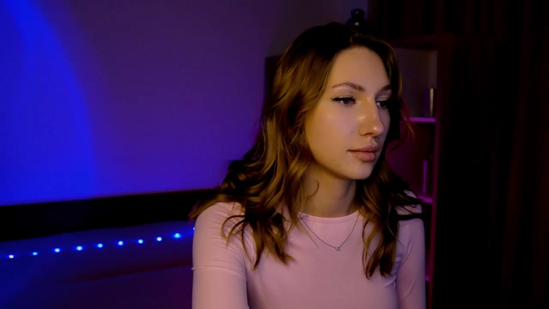 Gallery image thumbnail from LovelyGin's myfreecams stream on, 08/12/2025, 18:34 image 10 of 20