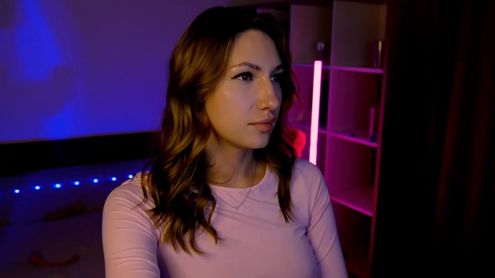 Gallery image thumbnail from LovelyGin's myfreecams stream on, 08/12/2025, 18:54 image 5 of 20