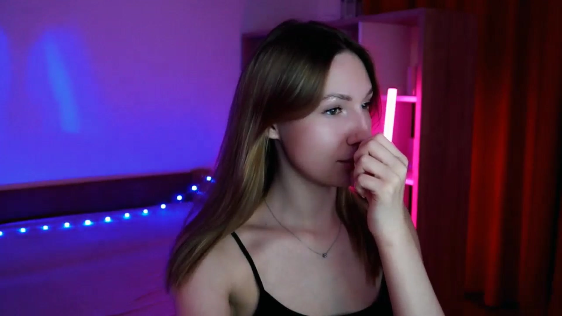 Gallery image thumbnail from LovelyGin's myfreecams stream on, 08/13/2025, 13:23 image 15 of 20