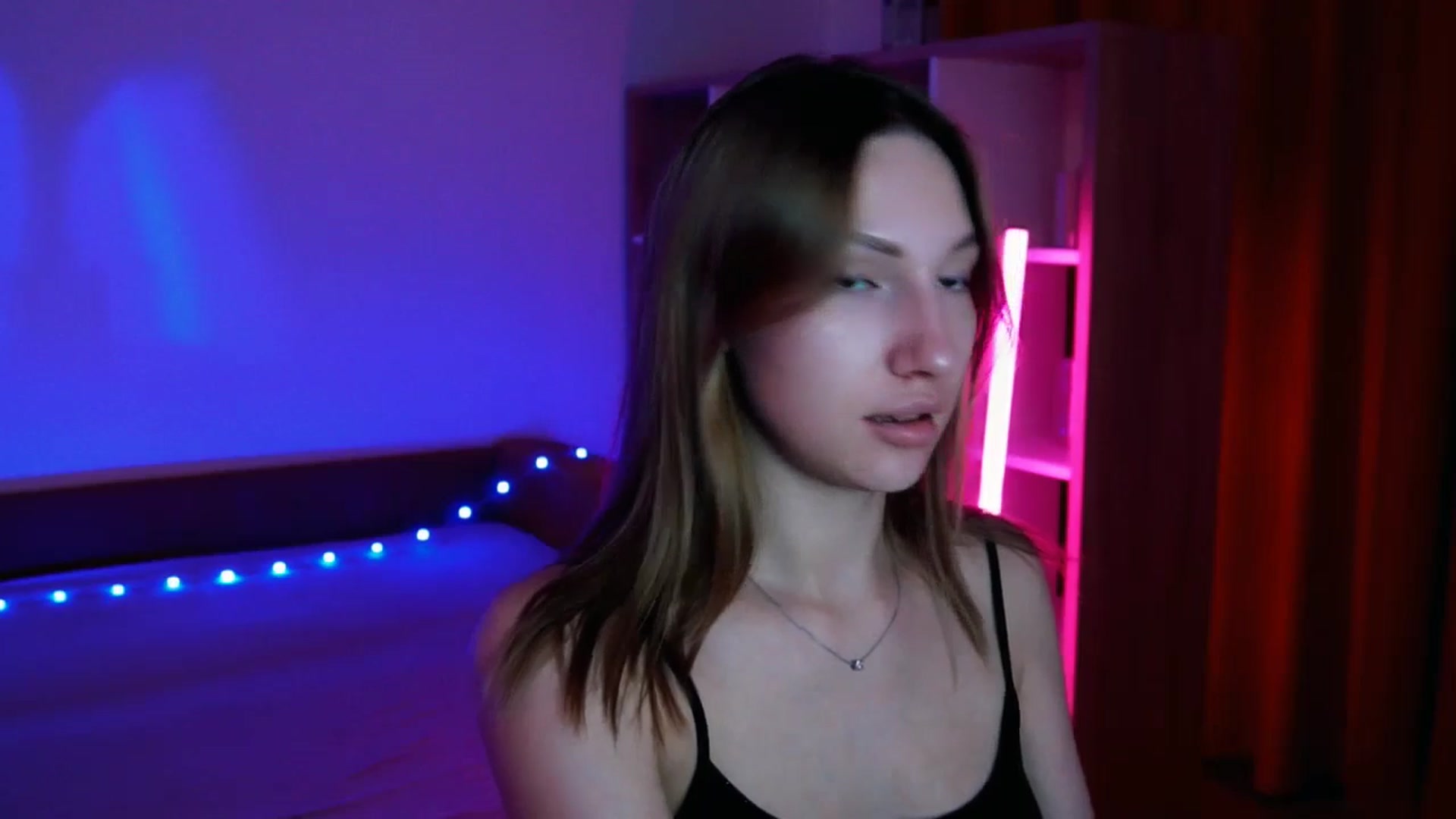 Gallery image thumbnail from LovelyGin's myfreecams stream on, 08/13/2025, 13:23 image 17 of 20