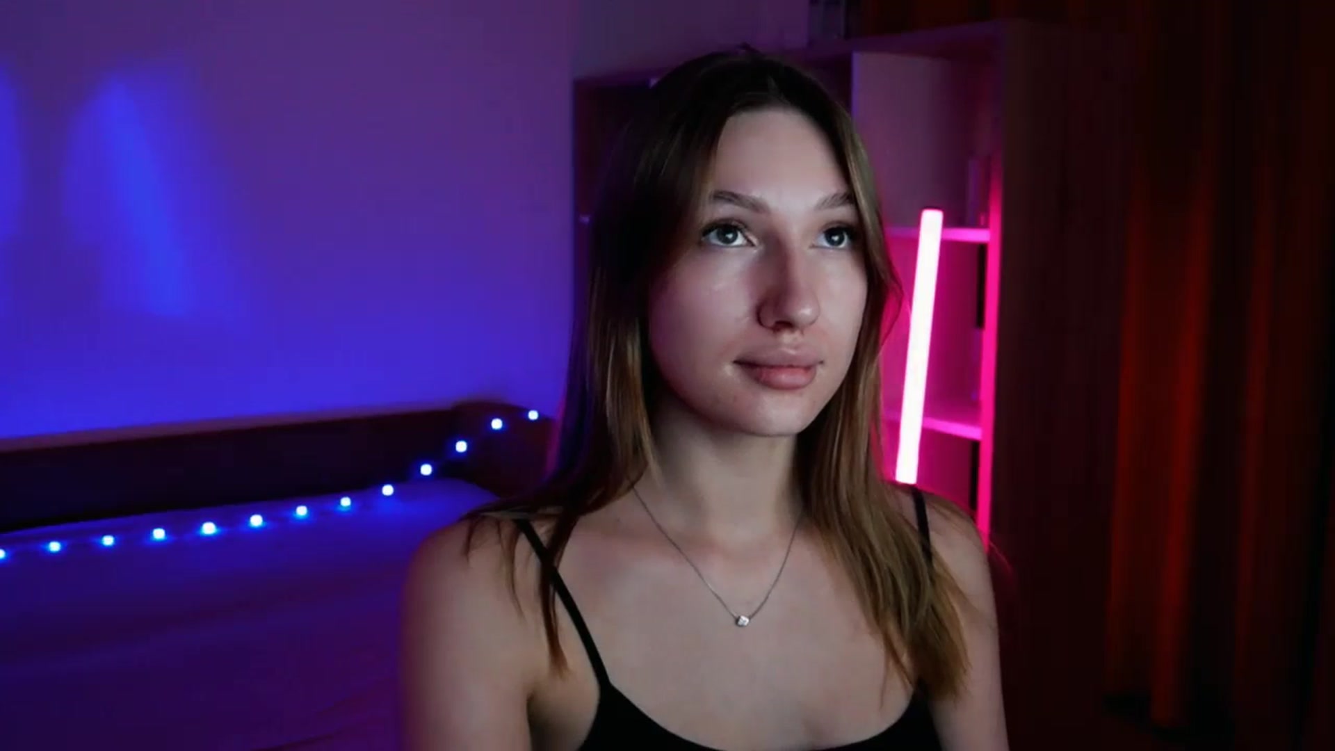 Gallery image thumbnail from LovelyGin's myfreecams stream on, 08/13/2025, 13:23 image 14 of 20