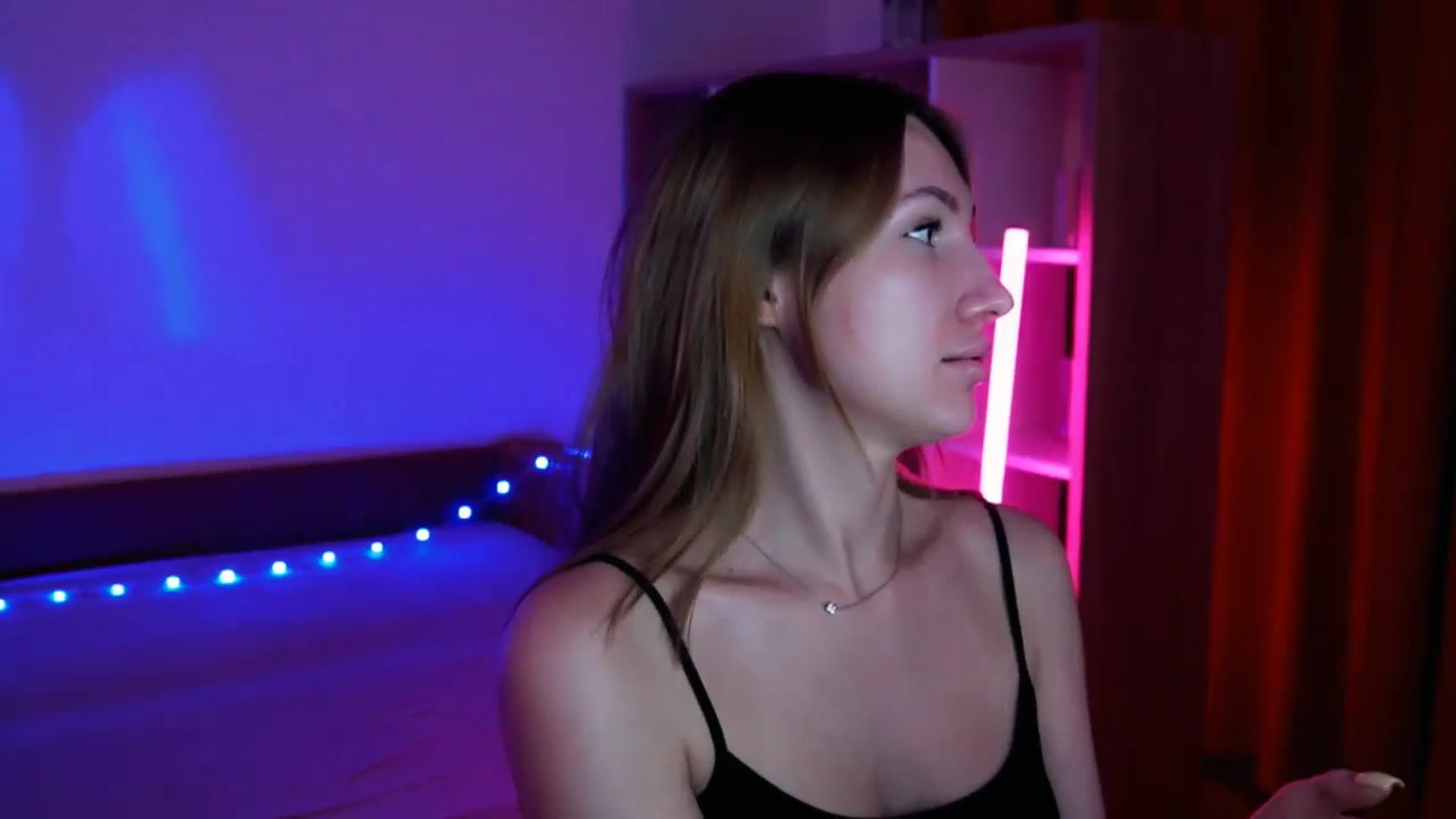 Gallery image thumbnail from LovelyGin's myfreecams stream on, 08/13/2025, 13:23 image 9 of 20