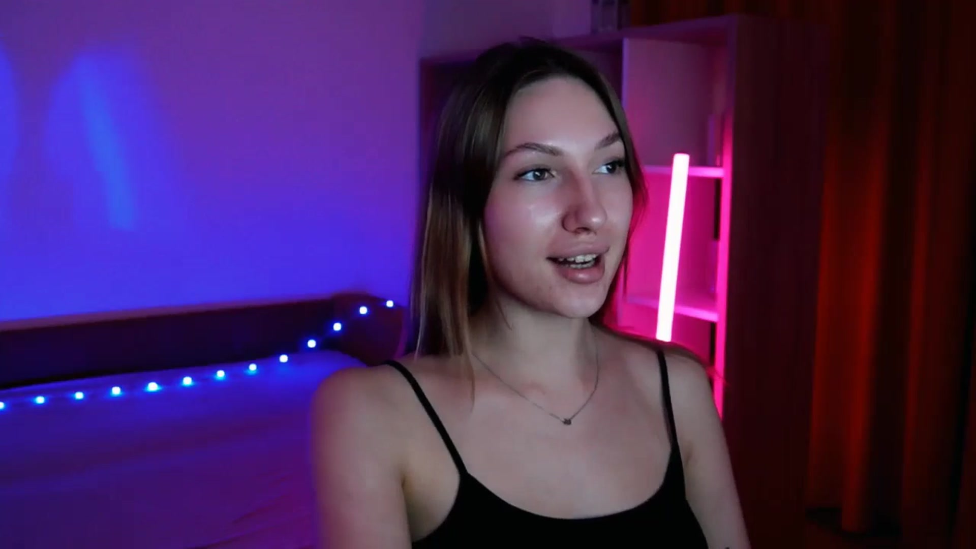 Gallery image thumbnail from LovelyGin's myfreecams stream on, 08/13/2025, 13:44 image 3 of 20