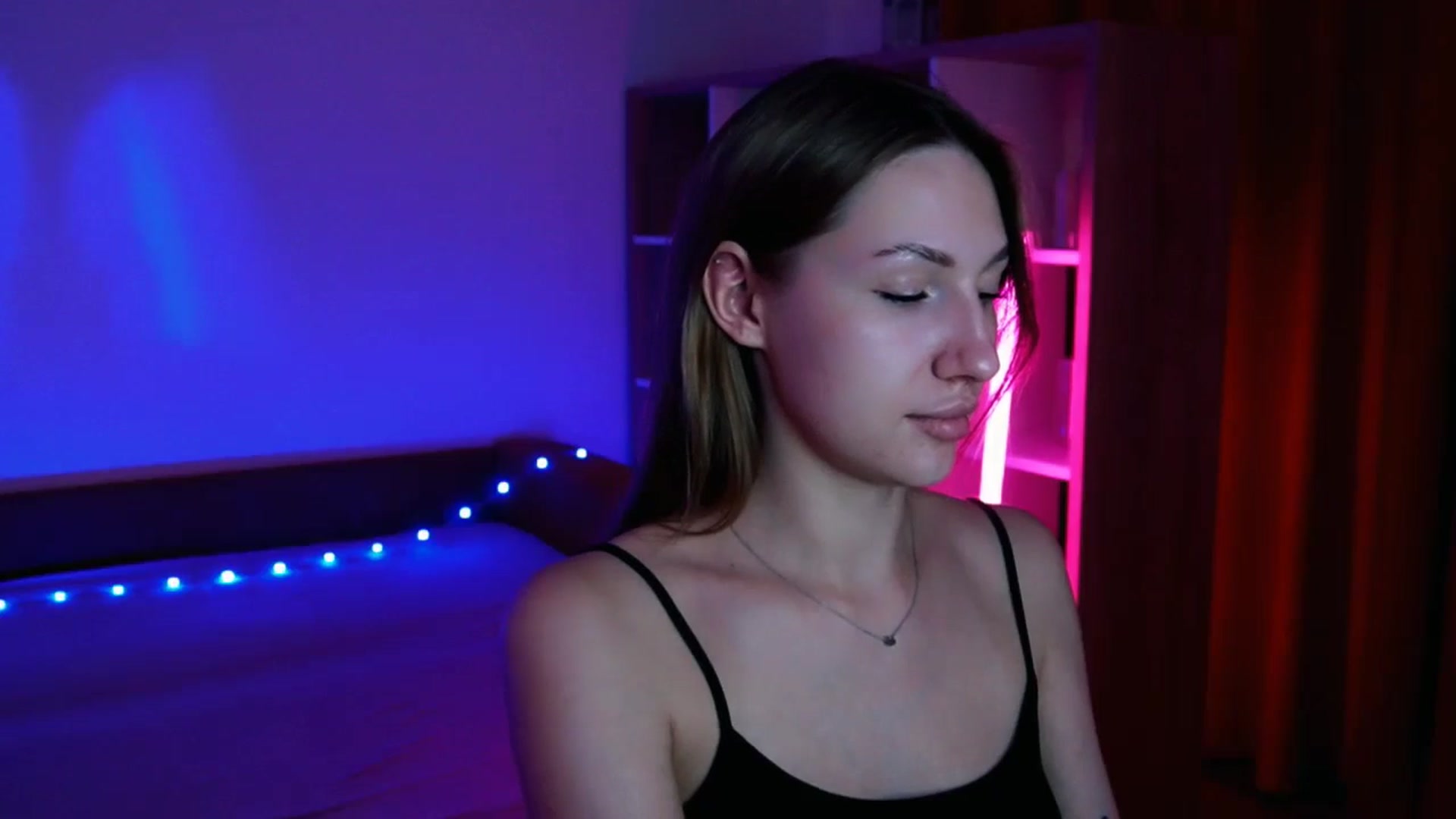 Gallery image thumbnail from LovelyGin's myfreecams stream on, 08/13/2025, 13:44 image 8 of 20