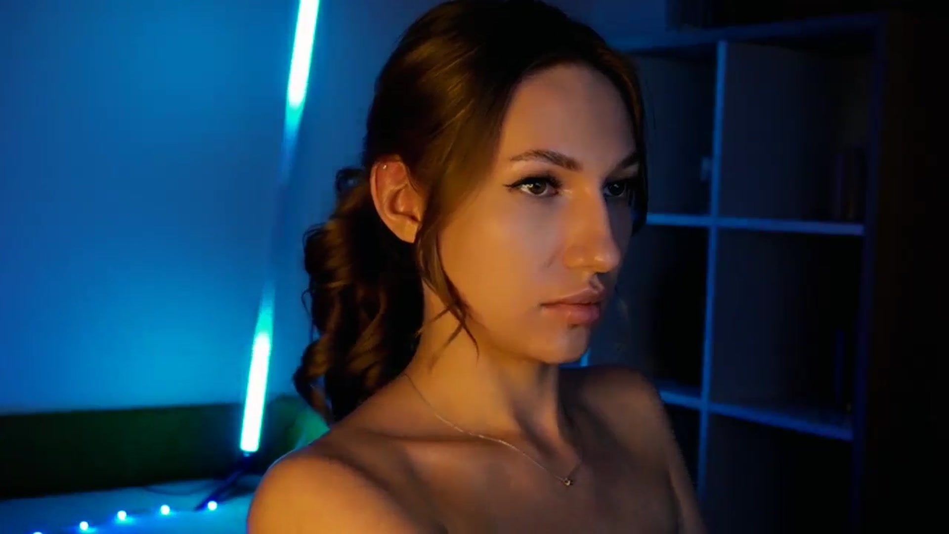 Gallery image thumbnail from LovelyGin's myfreecams stream on, 08/14/2025, 16:58 image 19 of 20