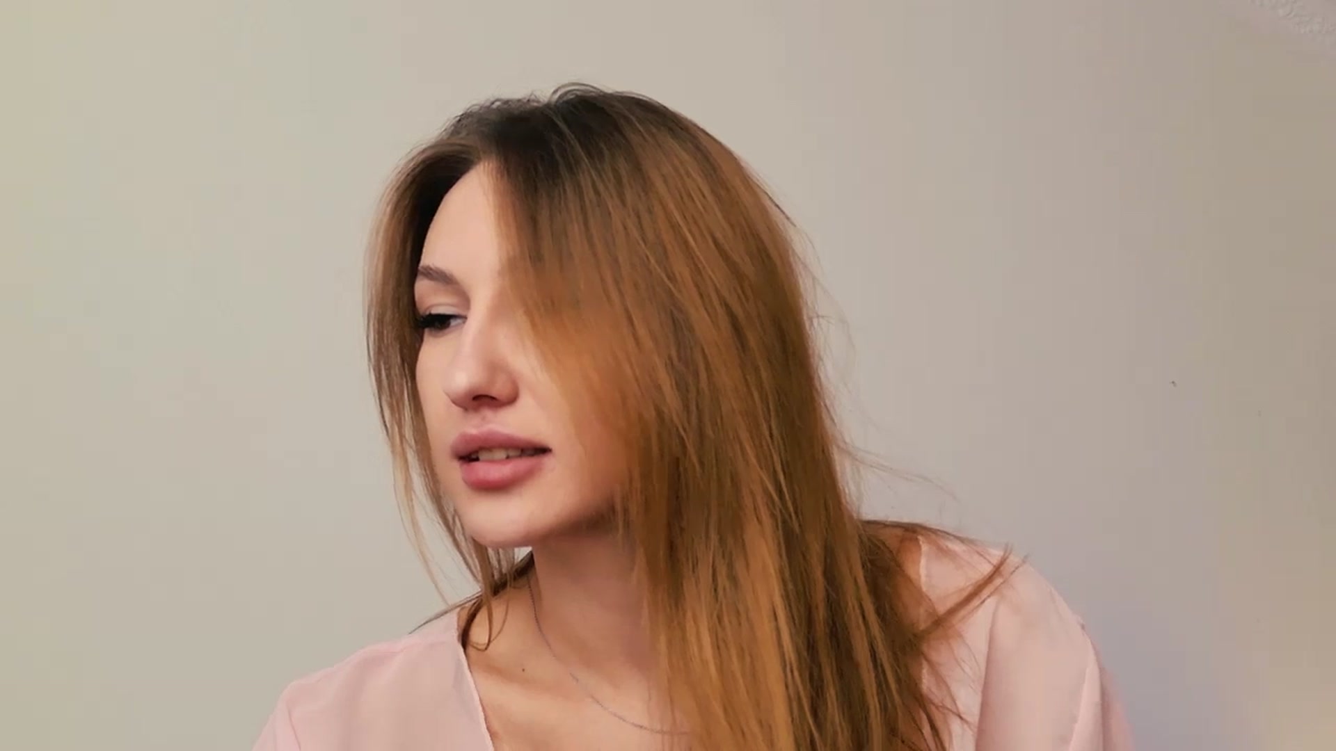 Gallery image thumbnail from LovelyGin's myfreecams stream on, 08/18/2025, 12:57 image 13 of 20