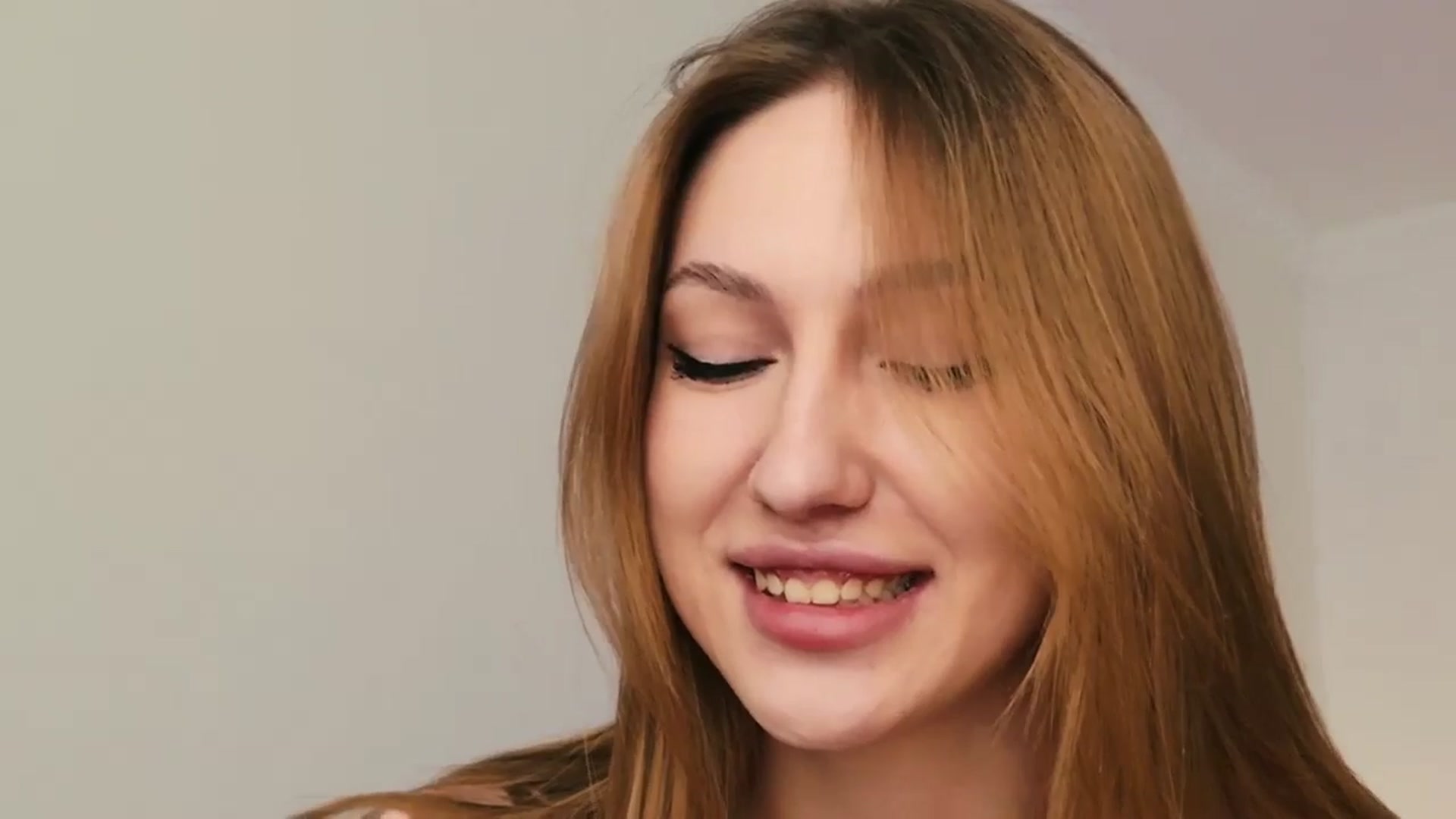 Gallery image thumbnail from LovelyGin's myfreecams stream on, 08/18/2025, 12:57 image 16 of 20