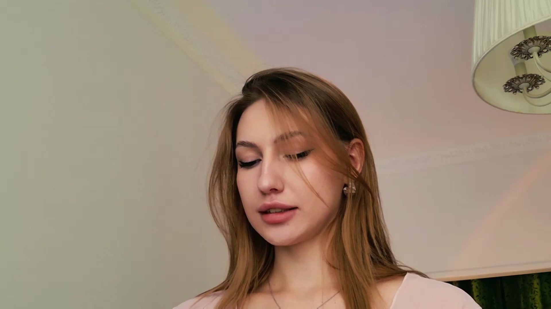 Gallery image thumbnail from LovelyGin's myfreecams stream on, 08/18/2025, 15:47 image 6 of 20