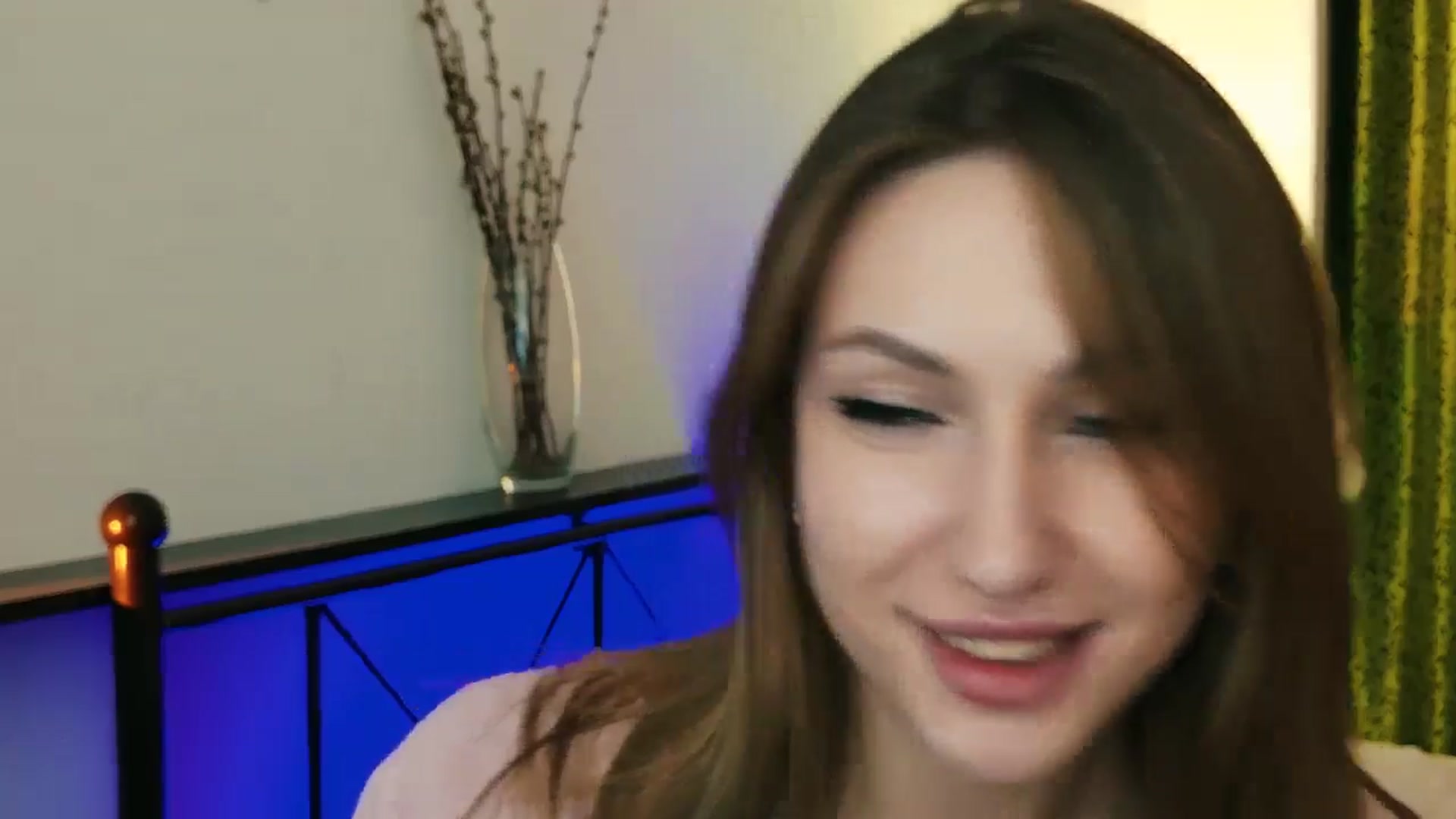 Gallery image thumbnail from LovelyGin's myfreecams stream on, 08/18/2025, 15:47 image 20 of 20