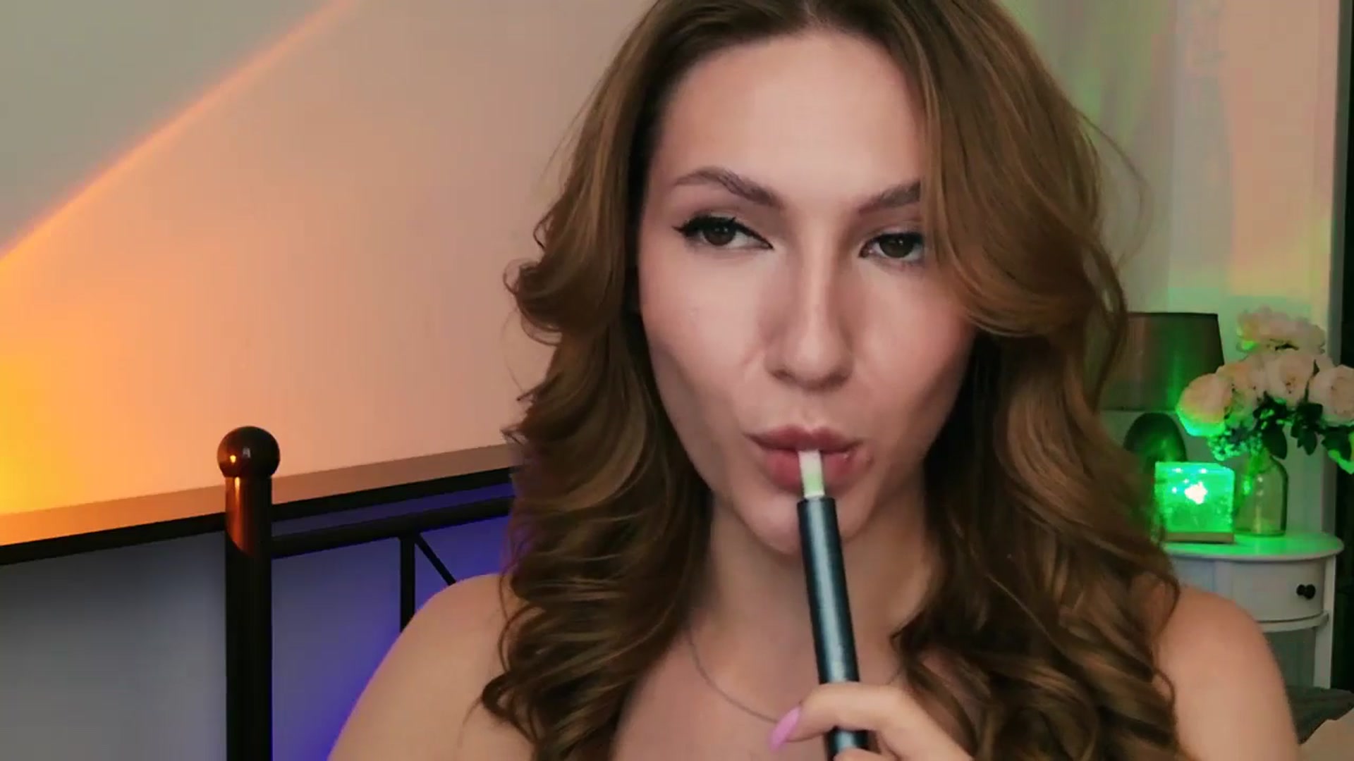 Gallery image thumbnail from LovelyGin's myfreecams stream on, 08/19/2025, 15:45 image 18 of 20