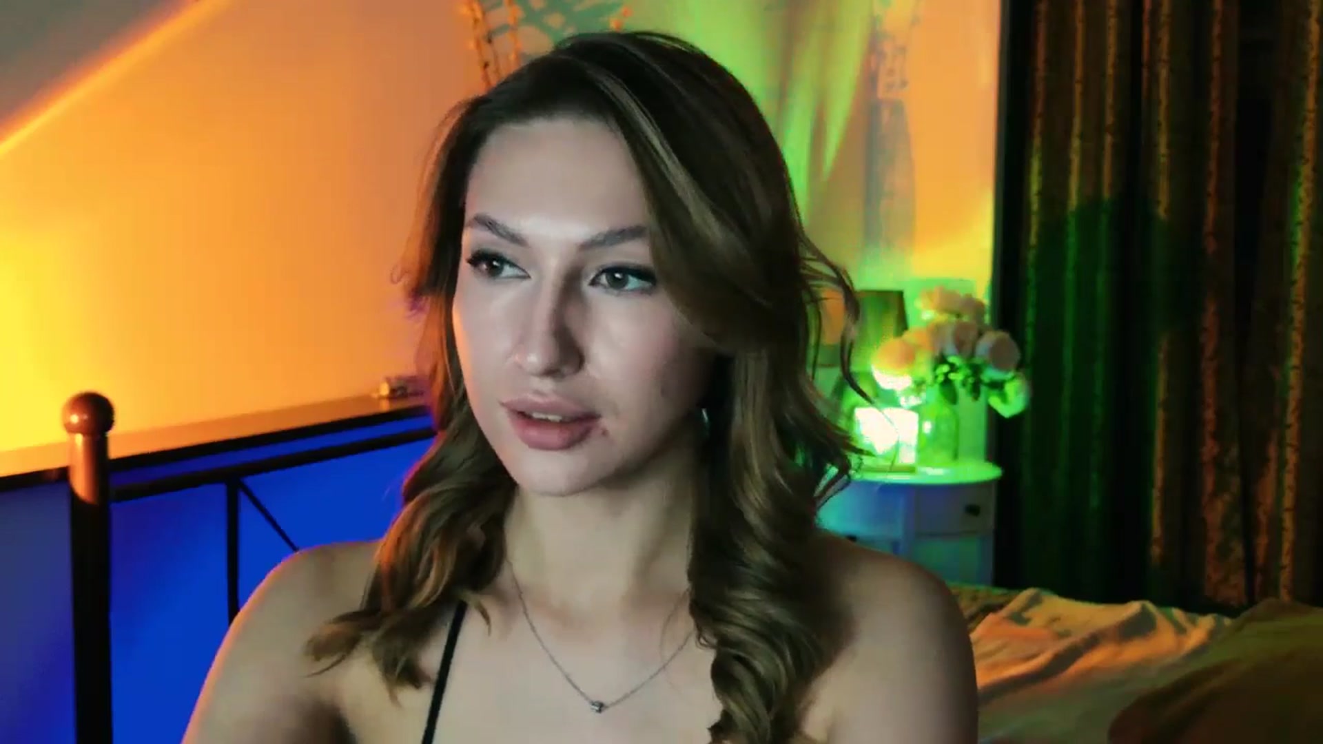 Gallery image thumbnail from LovelyGin's myfreecams stream on, 08/19/2025, 17:25 image 14 of 20