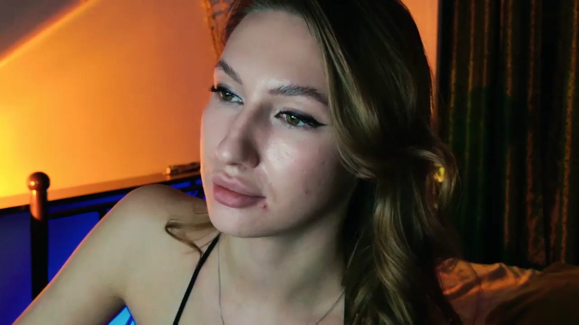 Gallery image thumbnail from LovelyGin's myfreecams stream on, 08/19/2025, 17:25 image 20 of 20
