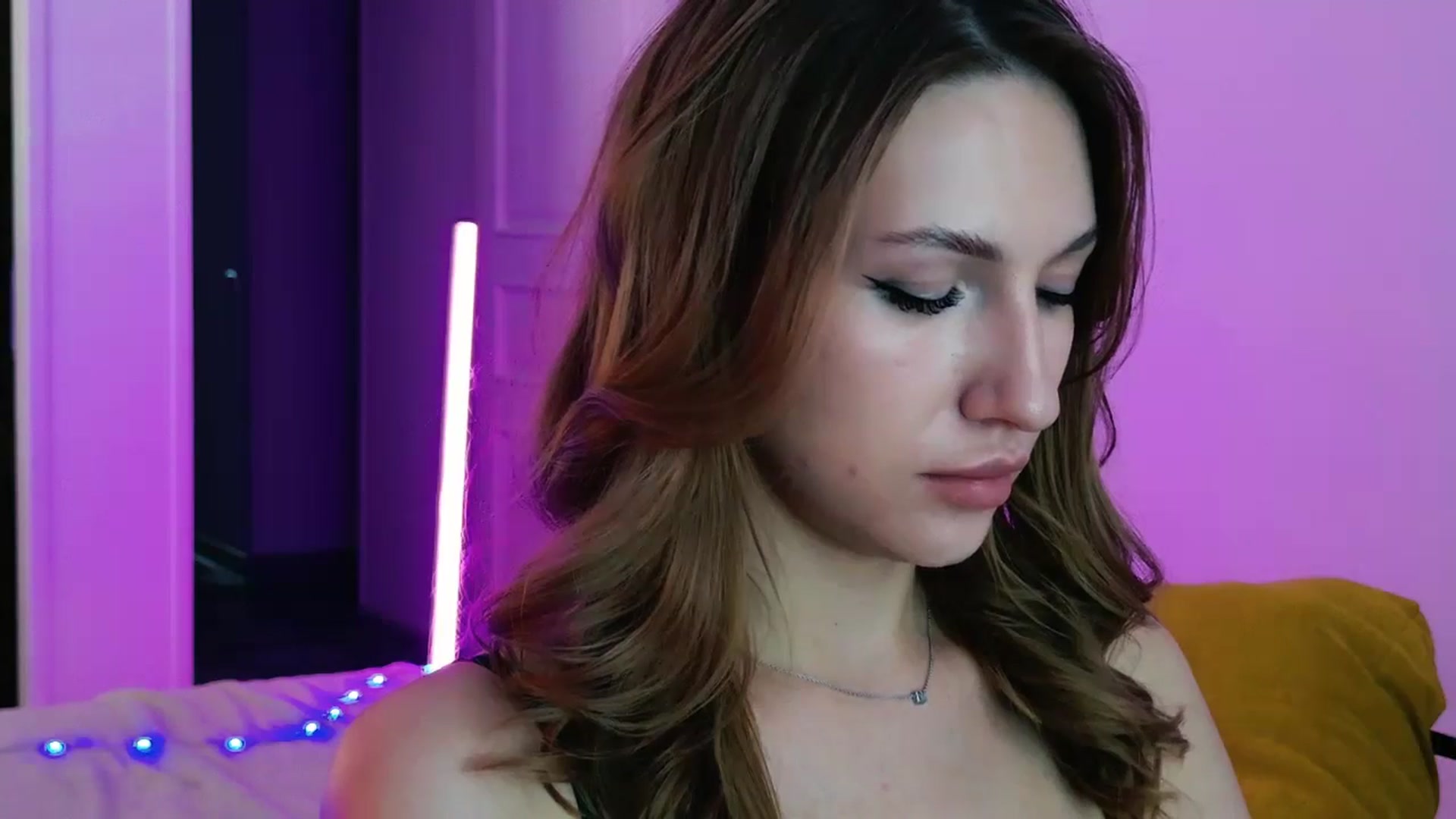 Gallery image thumbnail from LovelyGin's myfreecams stream on, 08/20/2025, 16:41 image 3 of 20